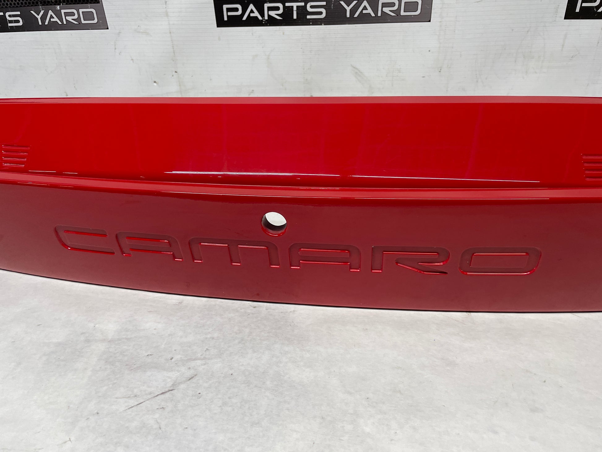 2002 Chevy Camaro Z28 Rear Berger Panel Tailight Tail Light Filler Panel - Day's Parts Yard
