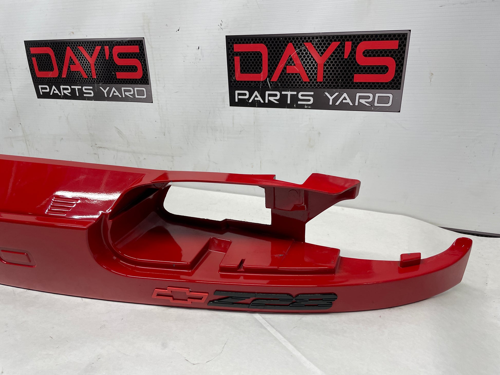 2002 Chevy Camaro Z28 Rear Berger Panel Tailight Tail Light Filler Panel - Day's Parts Yard