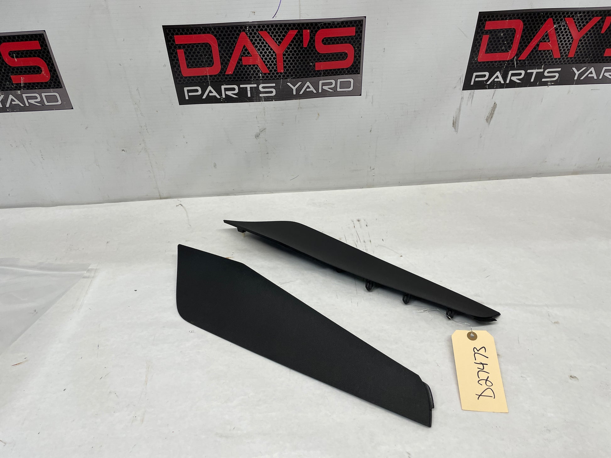 2014 Chevy SS Sedan Complete Center Console w/ Shifter Assembly OEM - Day's Parts Yard