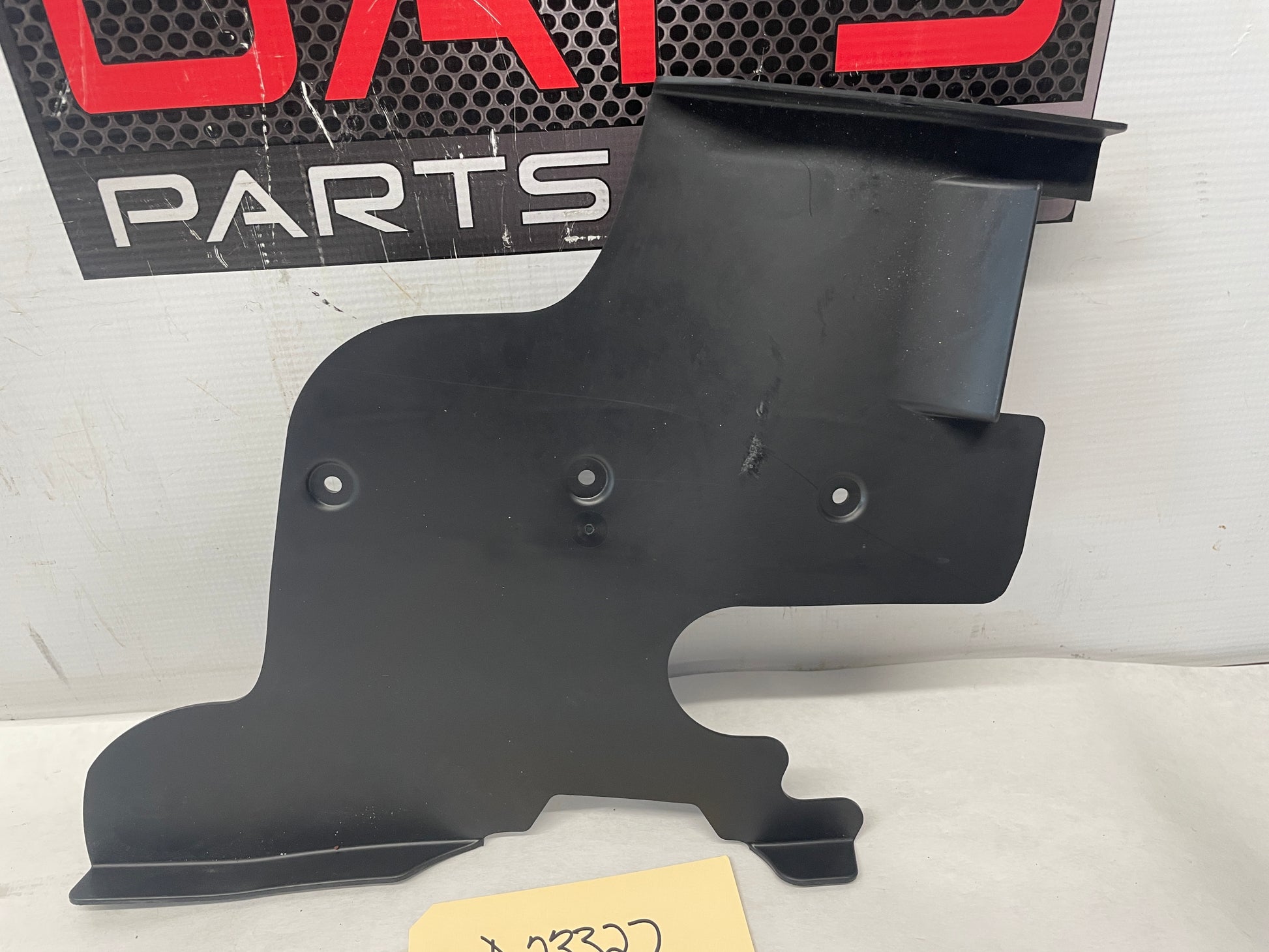2018 Chevy Camaro SS LH Driver Splash Shield Deflector Brake Deflector Cooling OEM - Day's Parts Yard