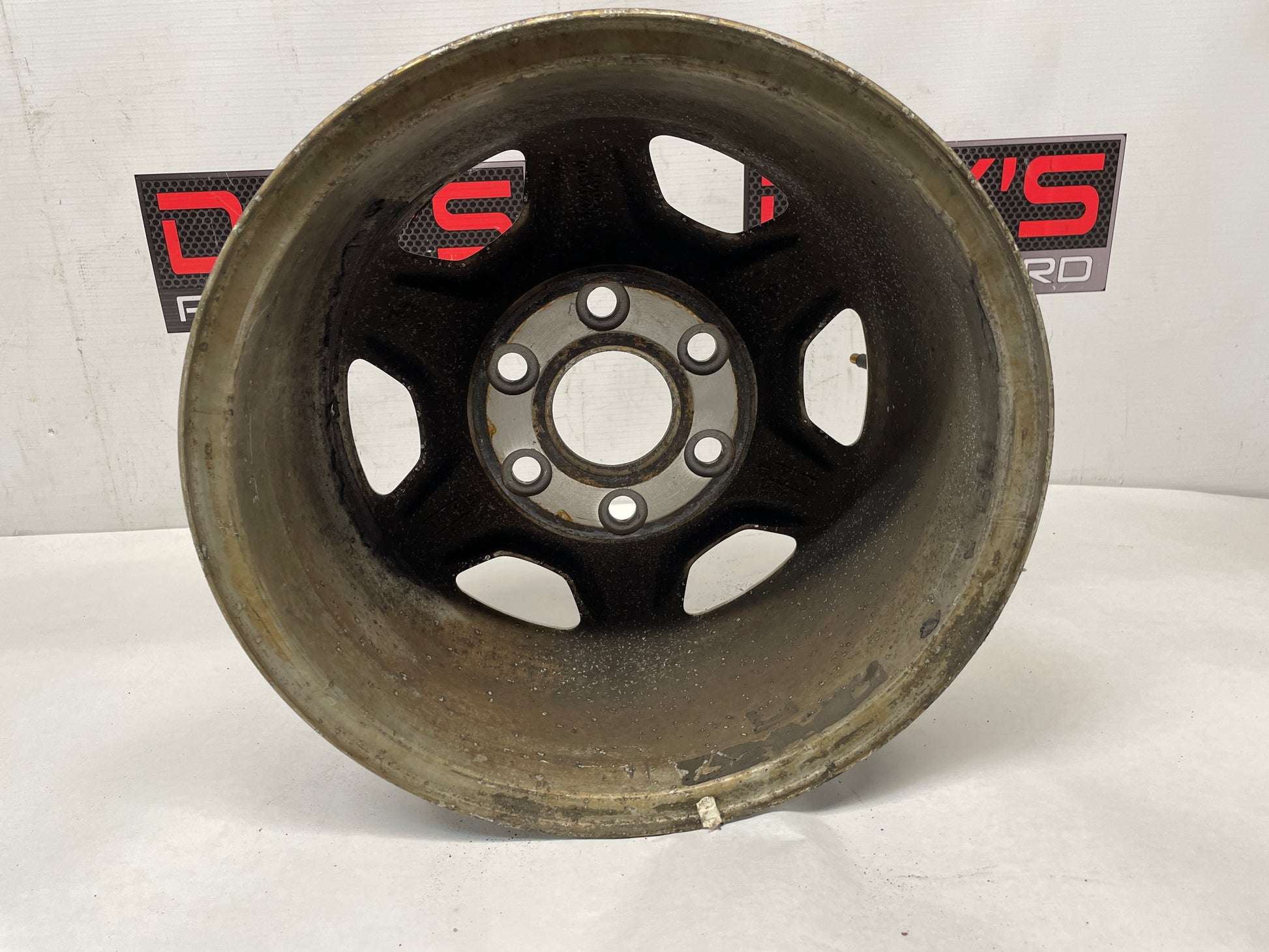 2004 GMC Sierra K1500 Factory OEM 16X7 Wheel - Day's Parts Yard