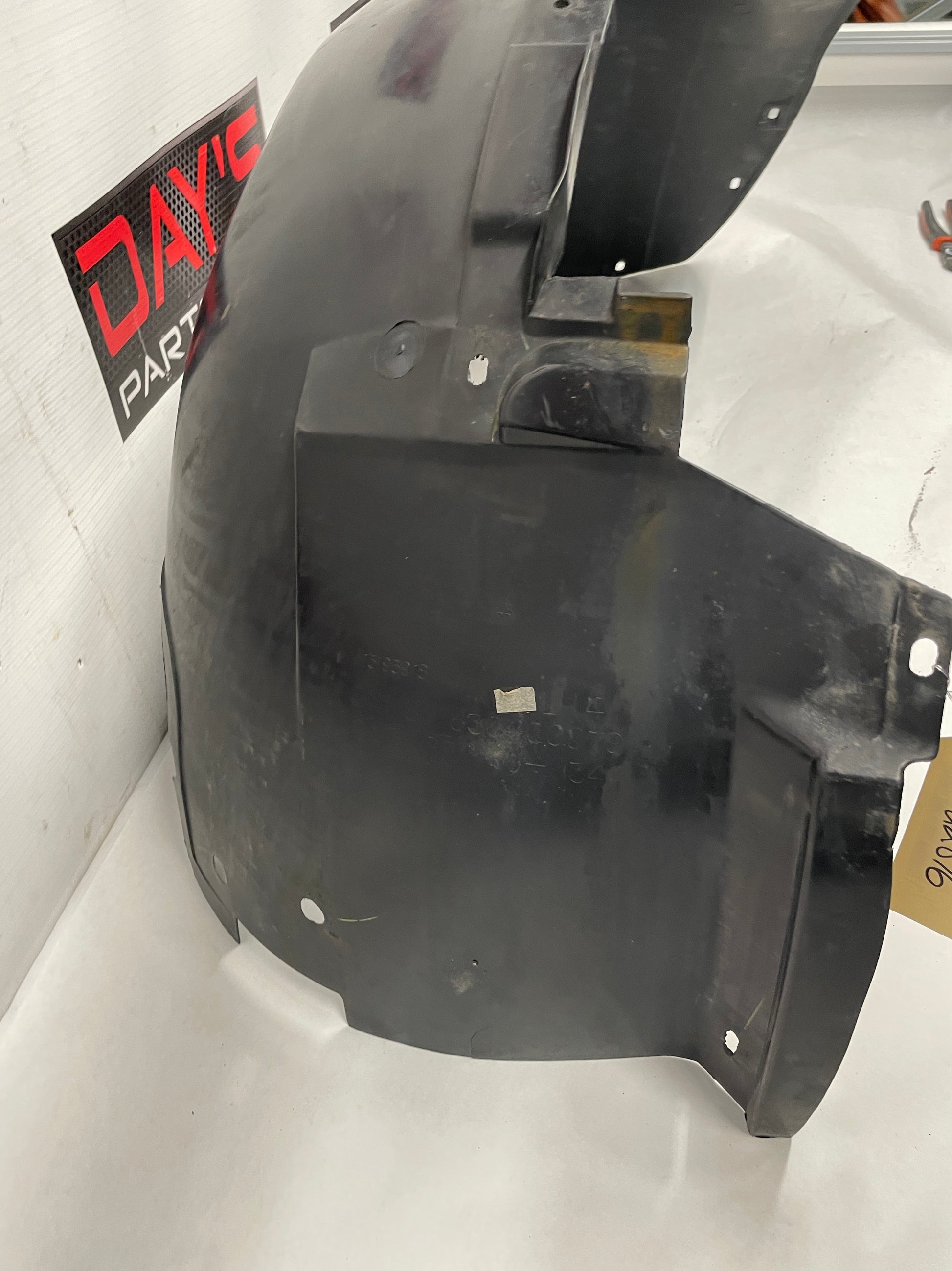 2004 GMC Sierra K1500 LH Driver Front Fender Wheel House Well Liner OEM - Day's Parts Yard