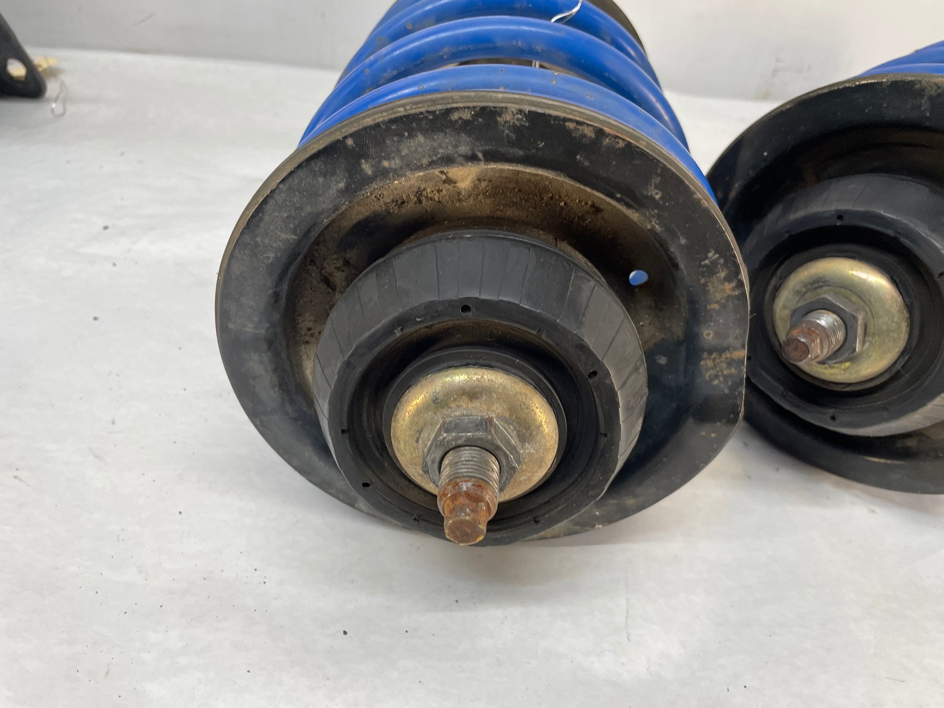 2009 Pontiac G8 GT H&R Front and Rear Strut - Day's Parts Yard