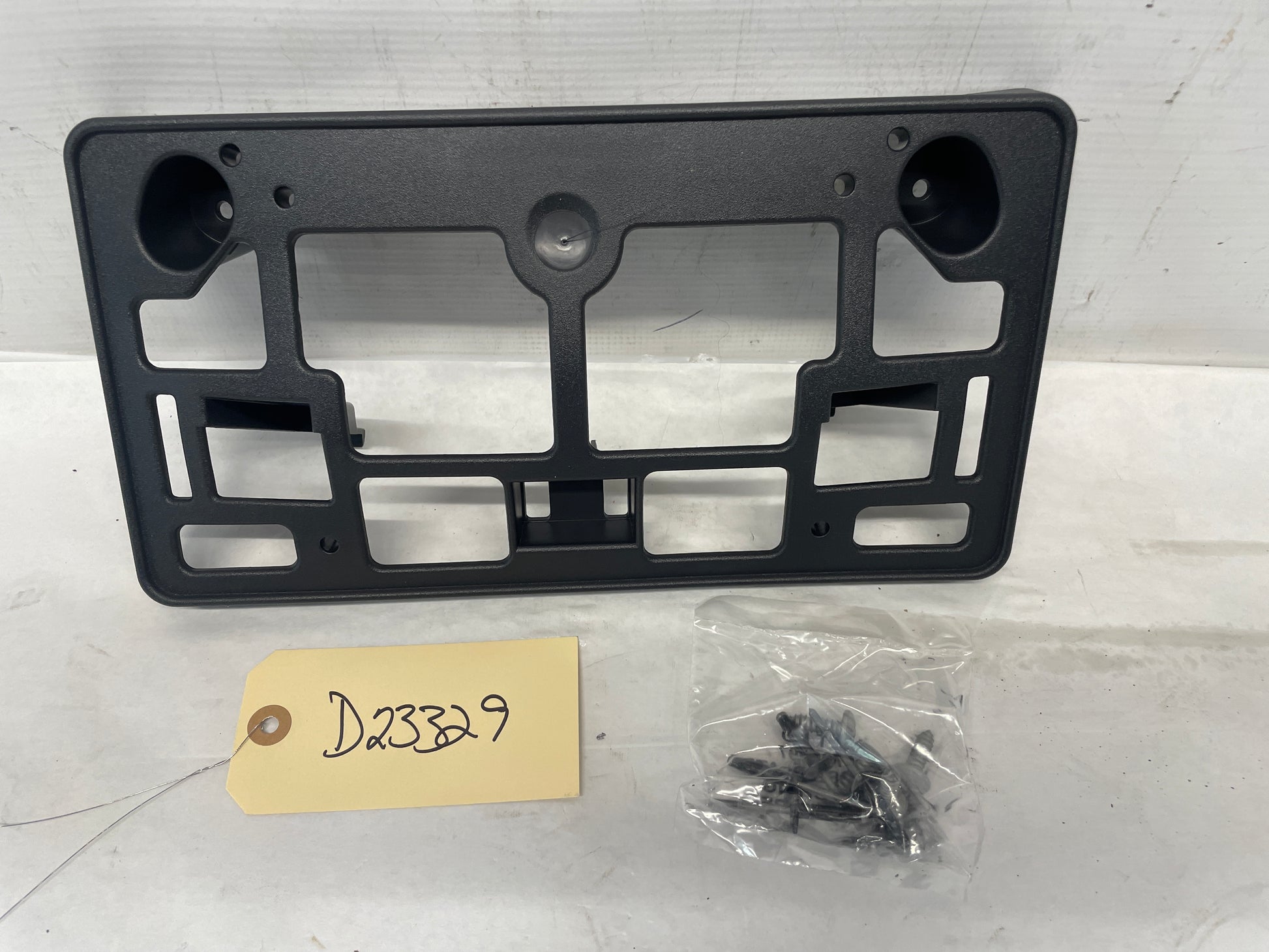 2018 Chevy Camaro SS License Plate Bracket OEM - Day's Parts Yard