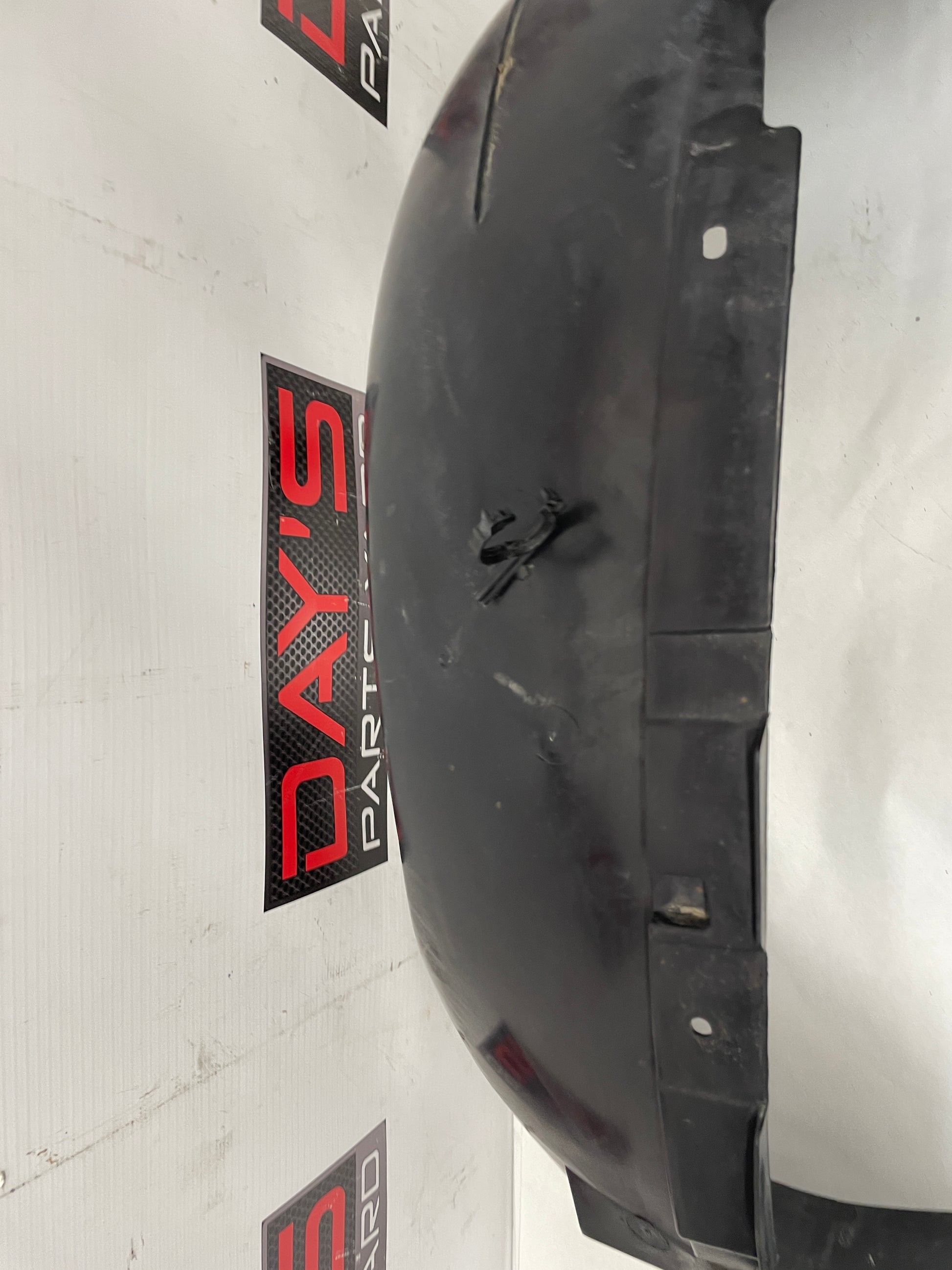 2004 GMC Sierra K1500 LH Driver Front Fender Wheel House Well Liner OEM - Day's Parts Yard