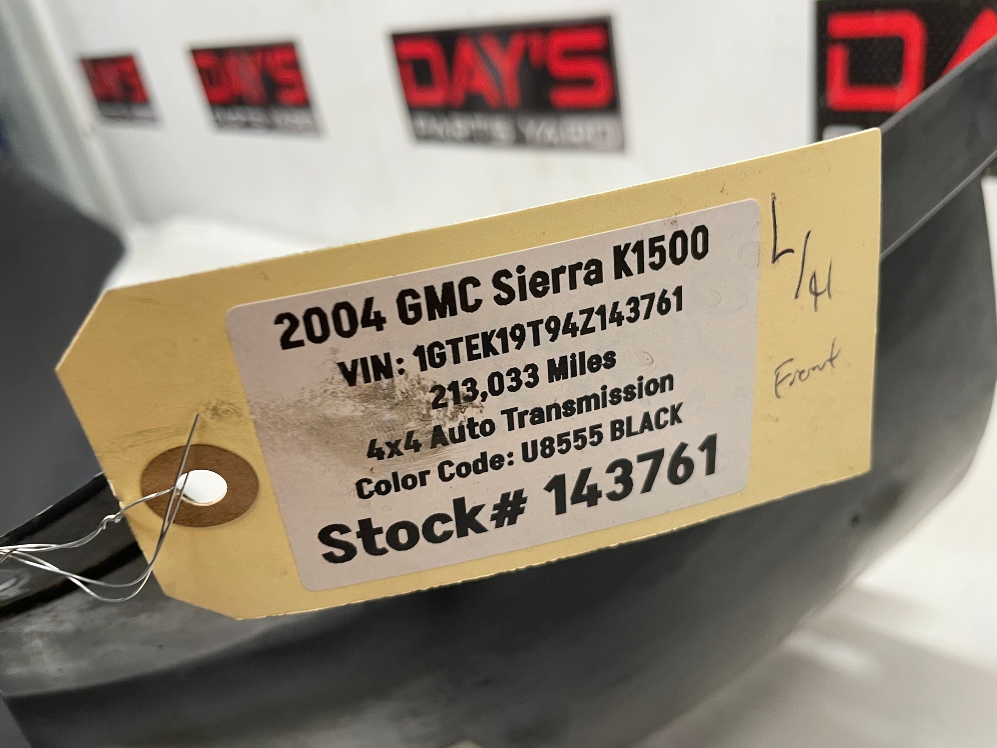 2004 GMC Sierra K1500 LH Driver Front Fender Wheel House Well Liner OEM - Day's Parts Yard