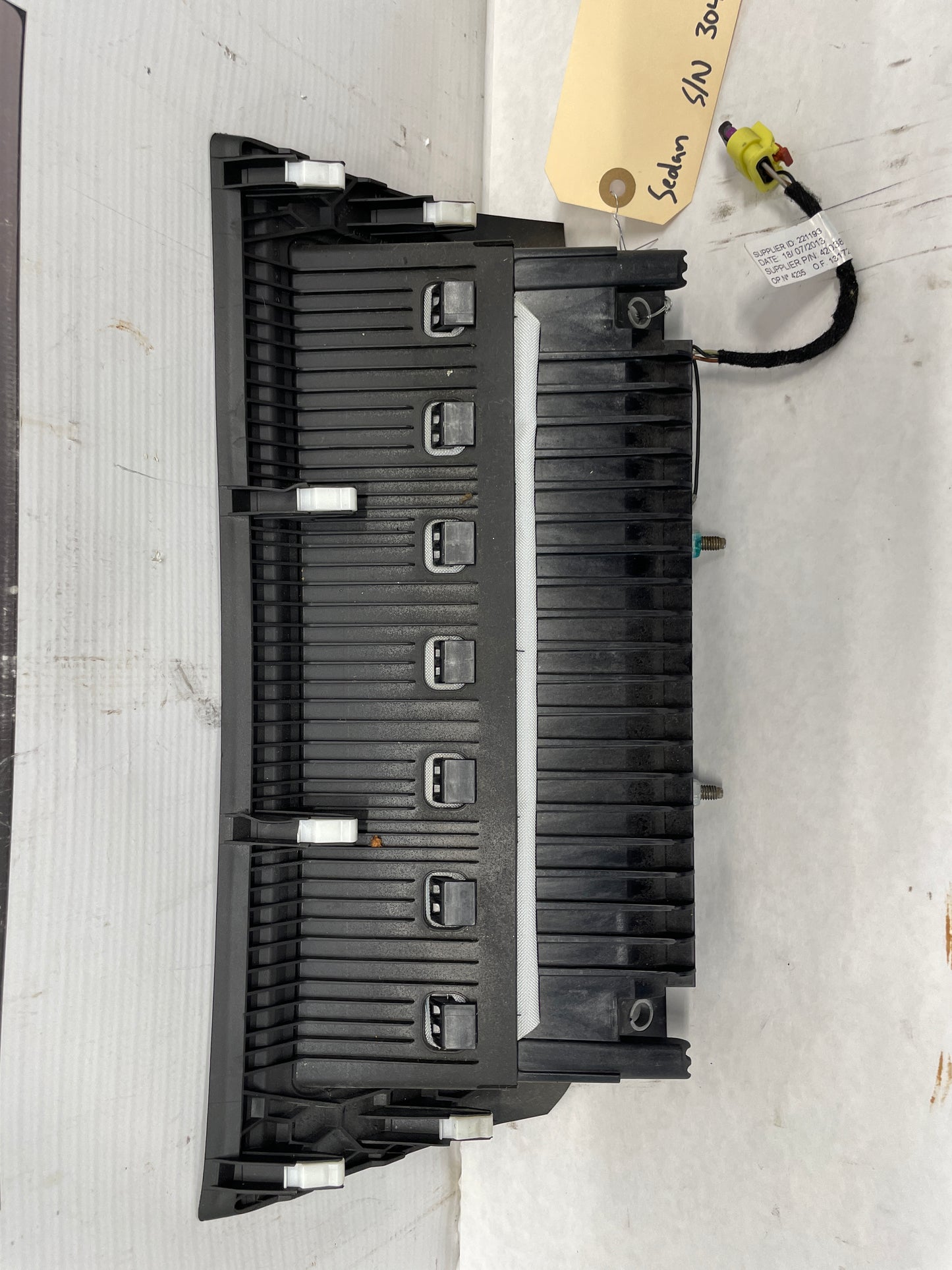 2014 Chevy SS Sedan LH Driver Lower Dash Knee Airbag Air Bag OEM - Day's Parts Yard