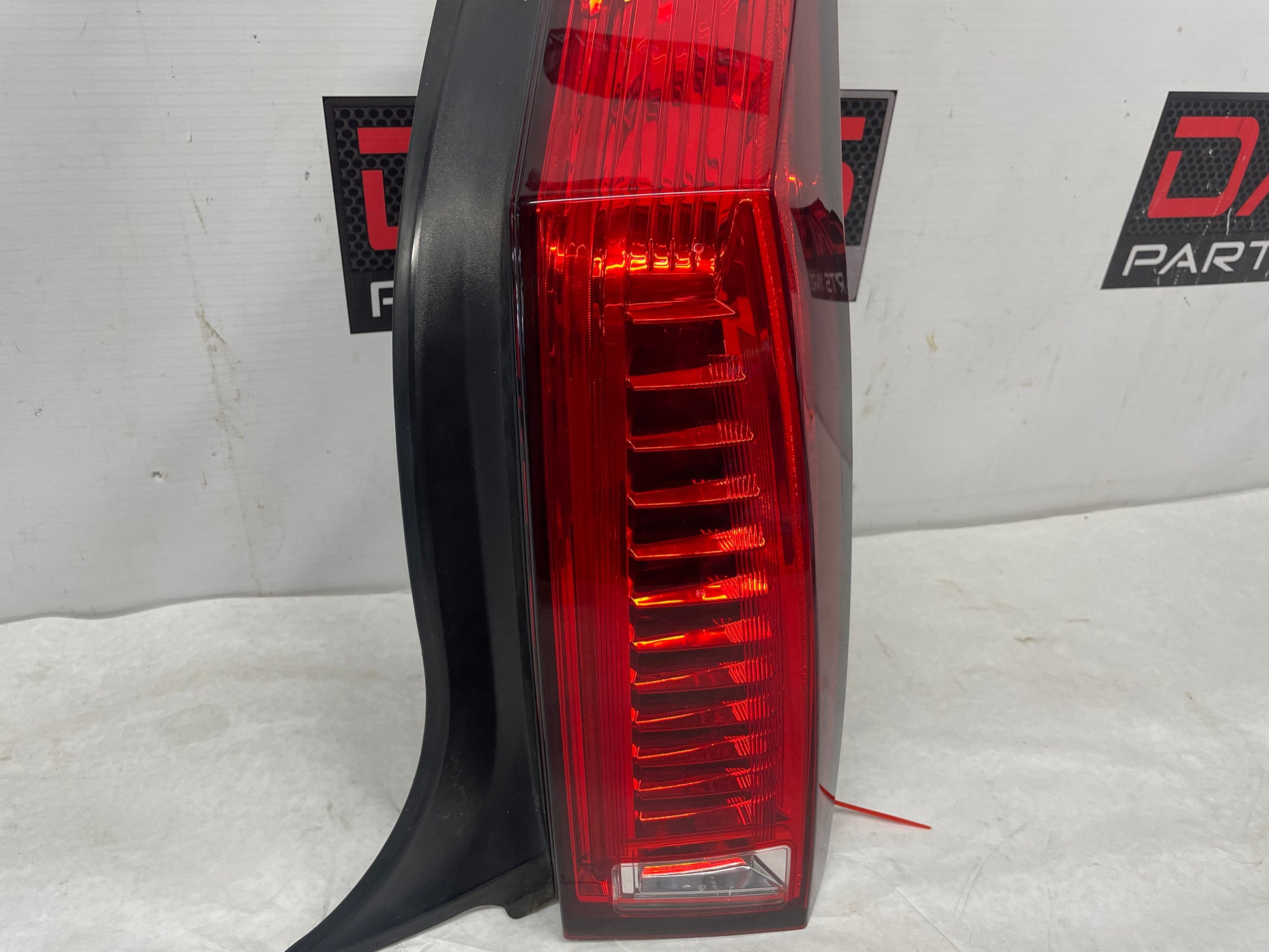 2013 Cadillac CTS-V Coupe RH Passenger Tail Light Taillight Stop Lamp OEM - Day's Parts Yard