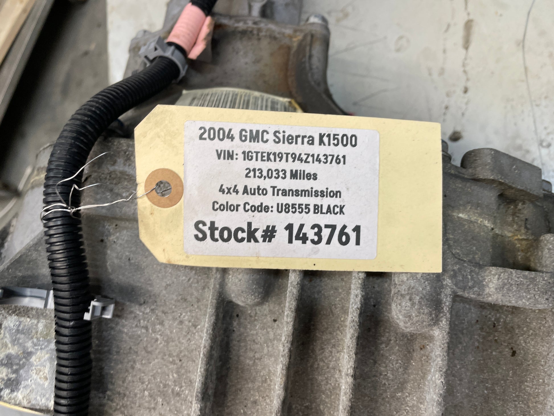 2004 GMC Sierra K1500 Front Axle Carrier Differential Assembly GT4 3.73 OEM - Day's Parts Yard