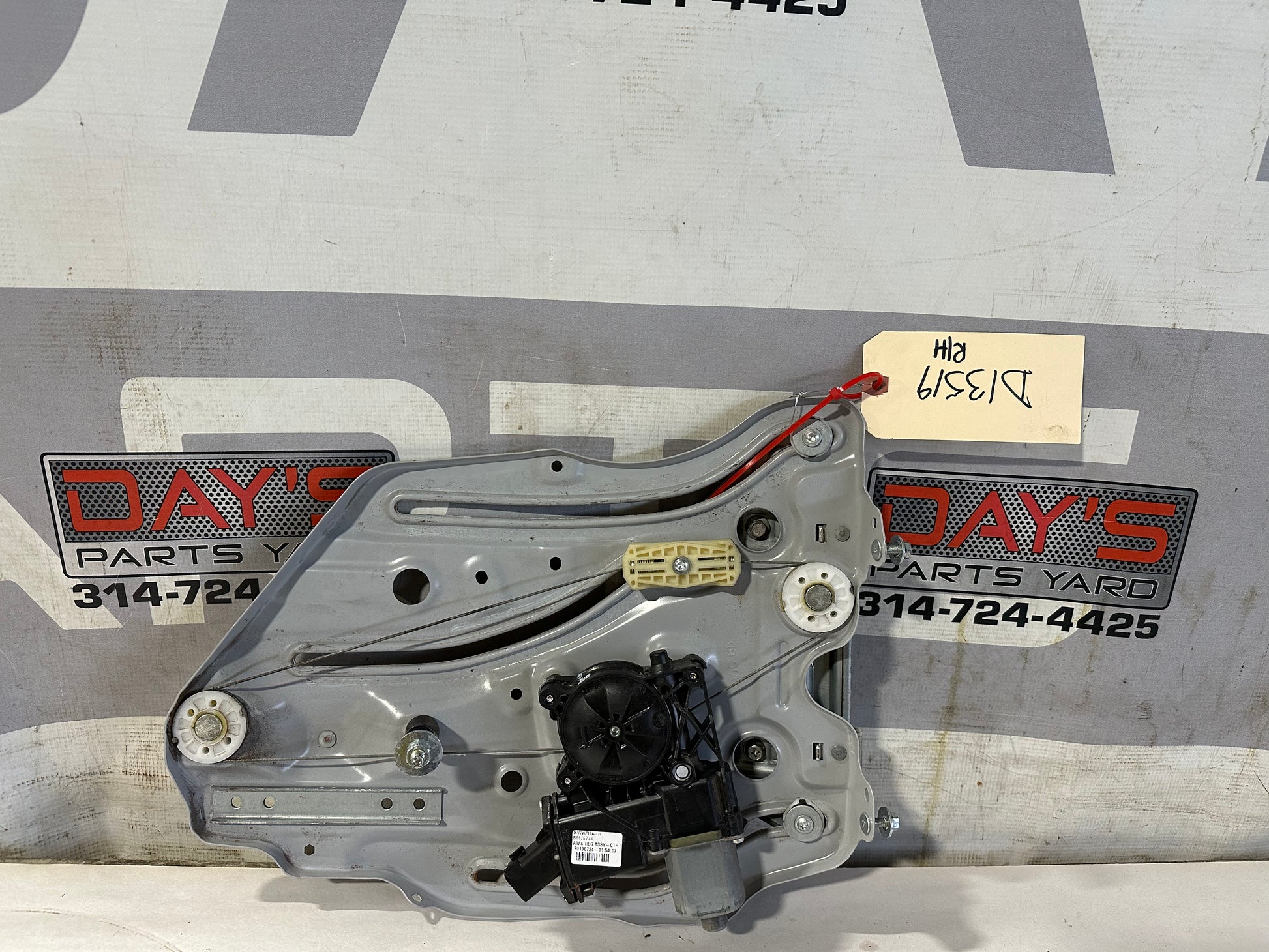2020 Chevy Camaro SS Convertible RH Passenger Quarter Window Regulator Motor OEM - Day's Parts Yard
