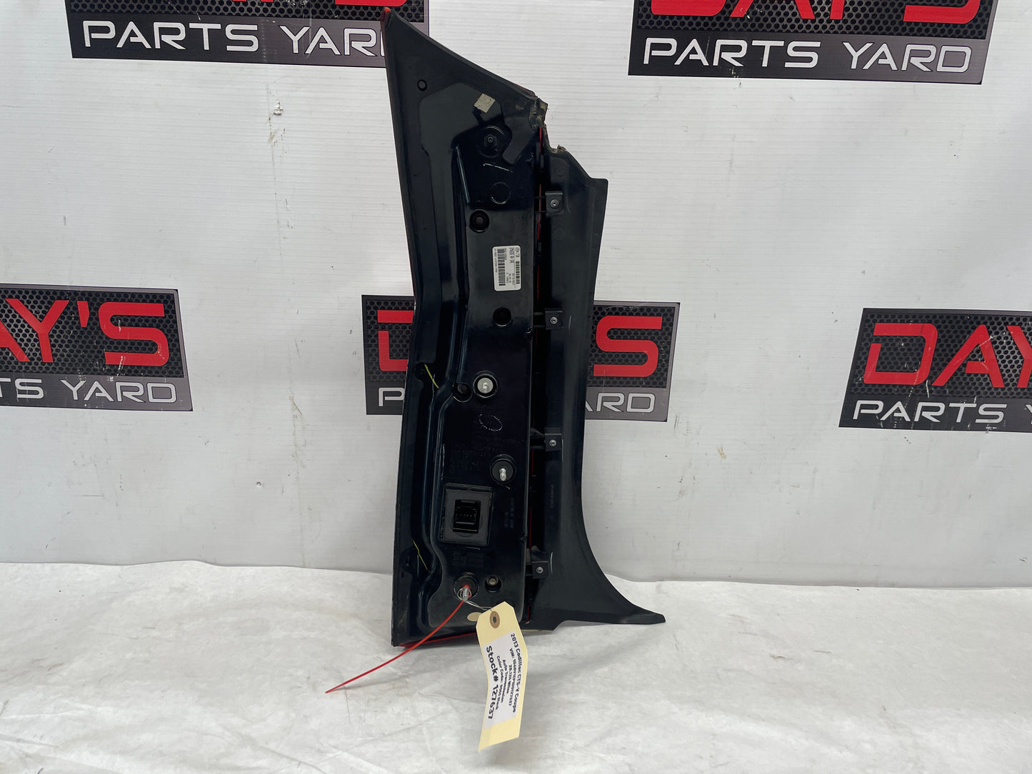 2013 Cadillac CTS-V Coupe RH Passenger Tail Light Taillight Stop Lamp OEM - Day's Parts Yard