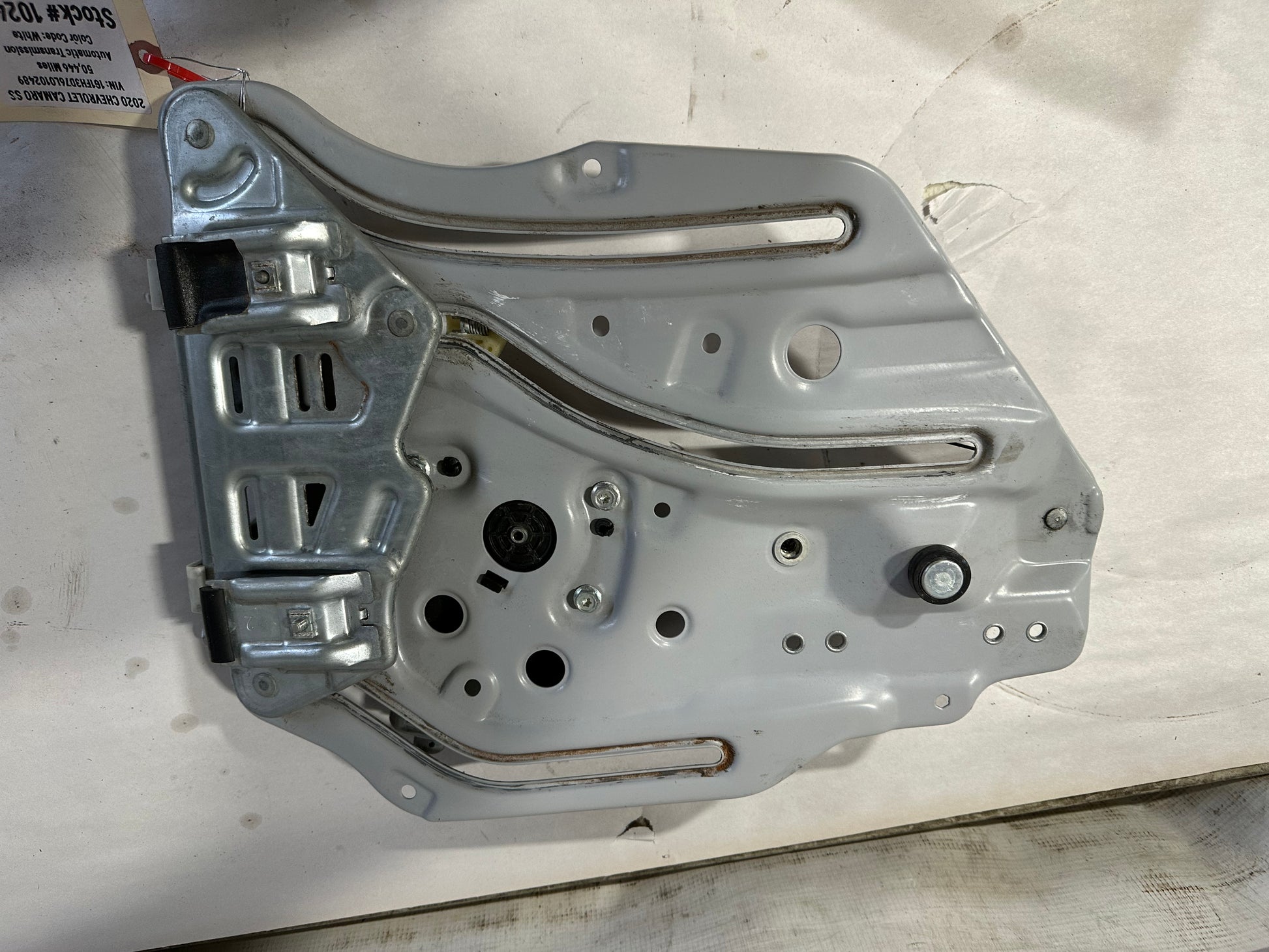 2020 Chevy Camaro SS Convertible RH Passenger Quarter Window Regulator Motor OEM - Day's Parts Yard