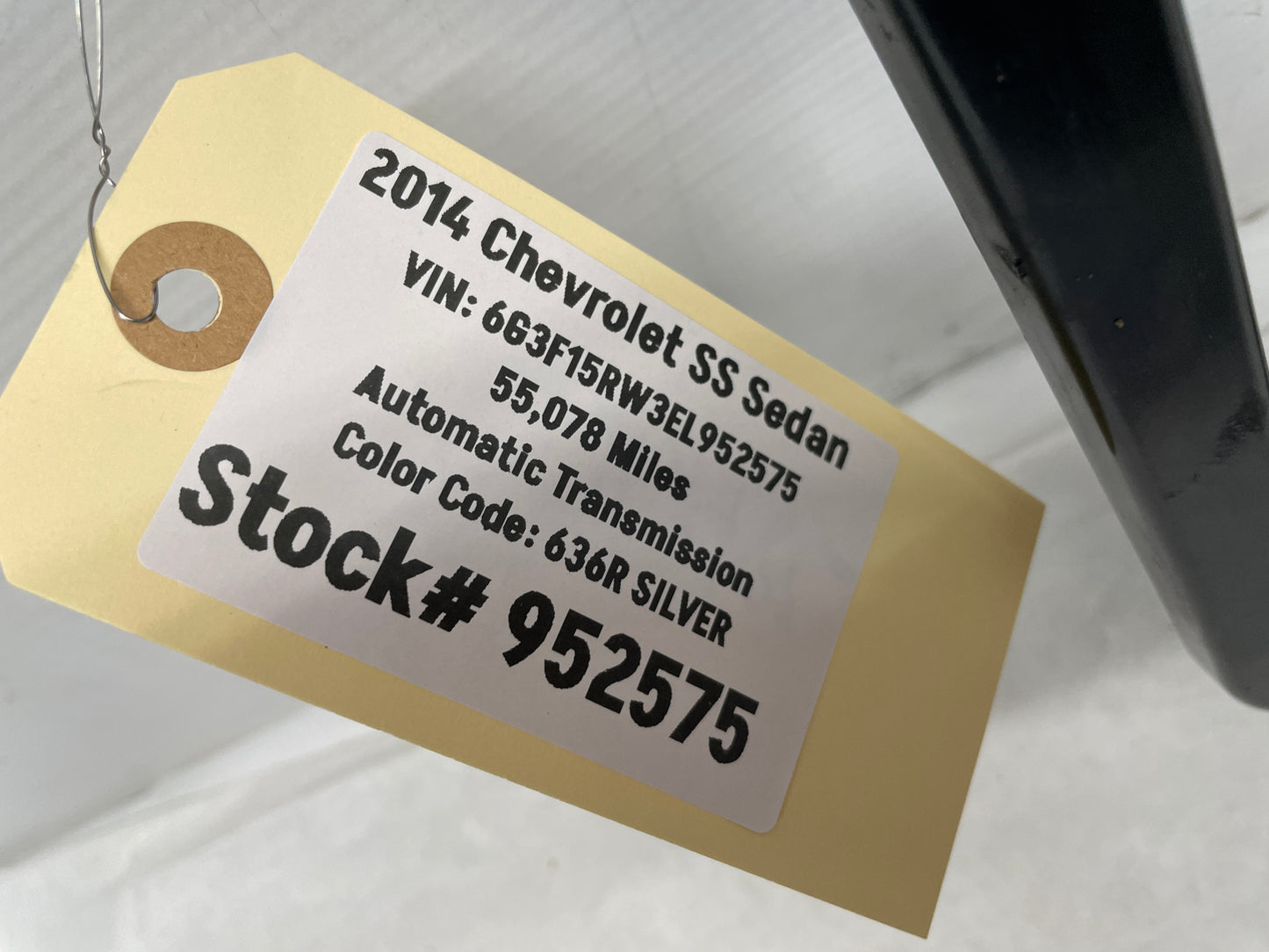 2014 Chevy SS Sedan Hardtop Over Head Console Dome Light Frame Bracket Bezel OEM - Day's Parts Yard