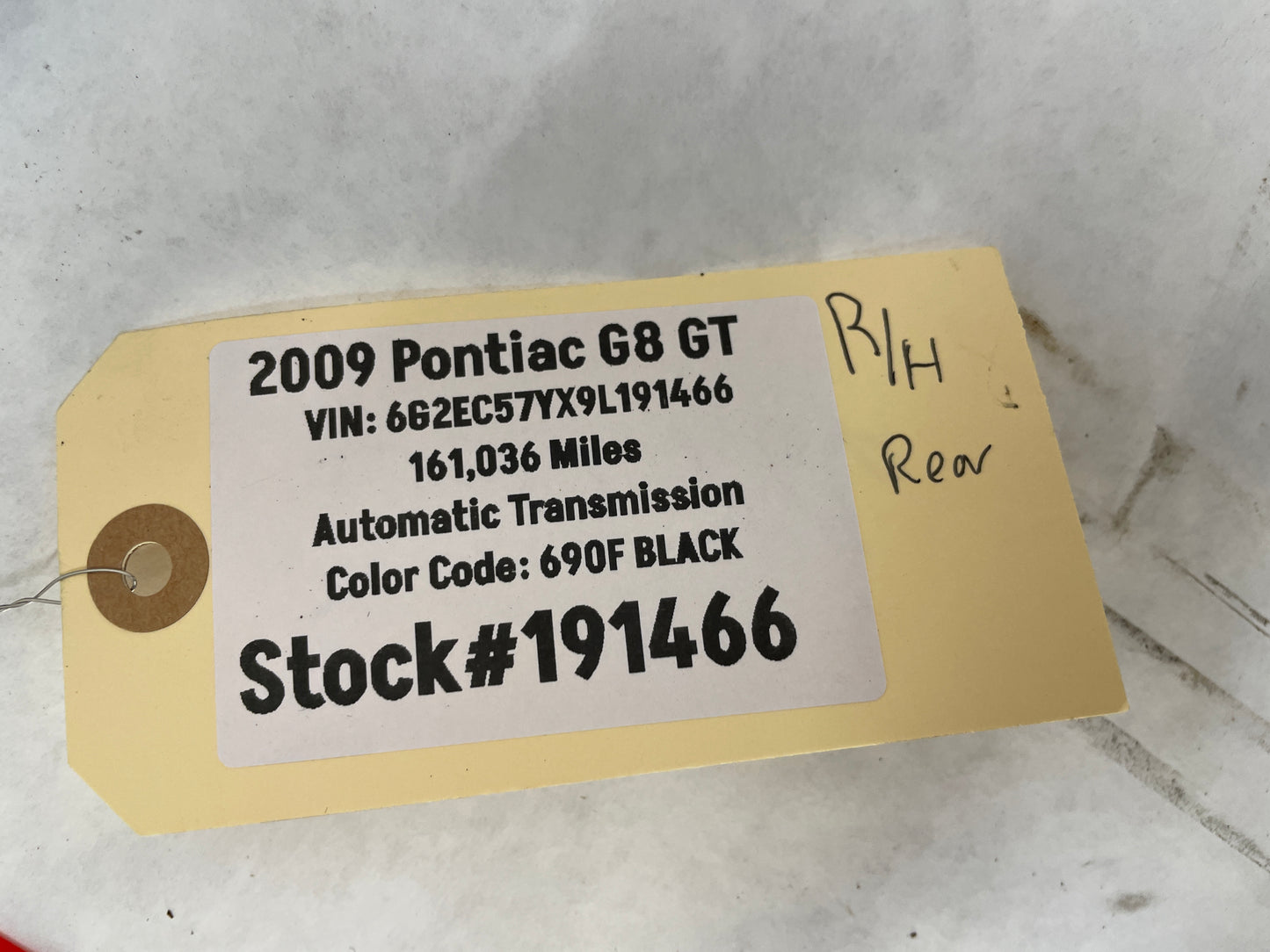 2009 Pontiac G8 GT RH Passenger Rear  Black Door Window Belt Molding Weather Strip Trim OEM - Day's Parts Yard