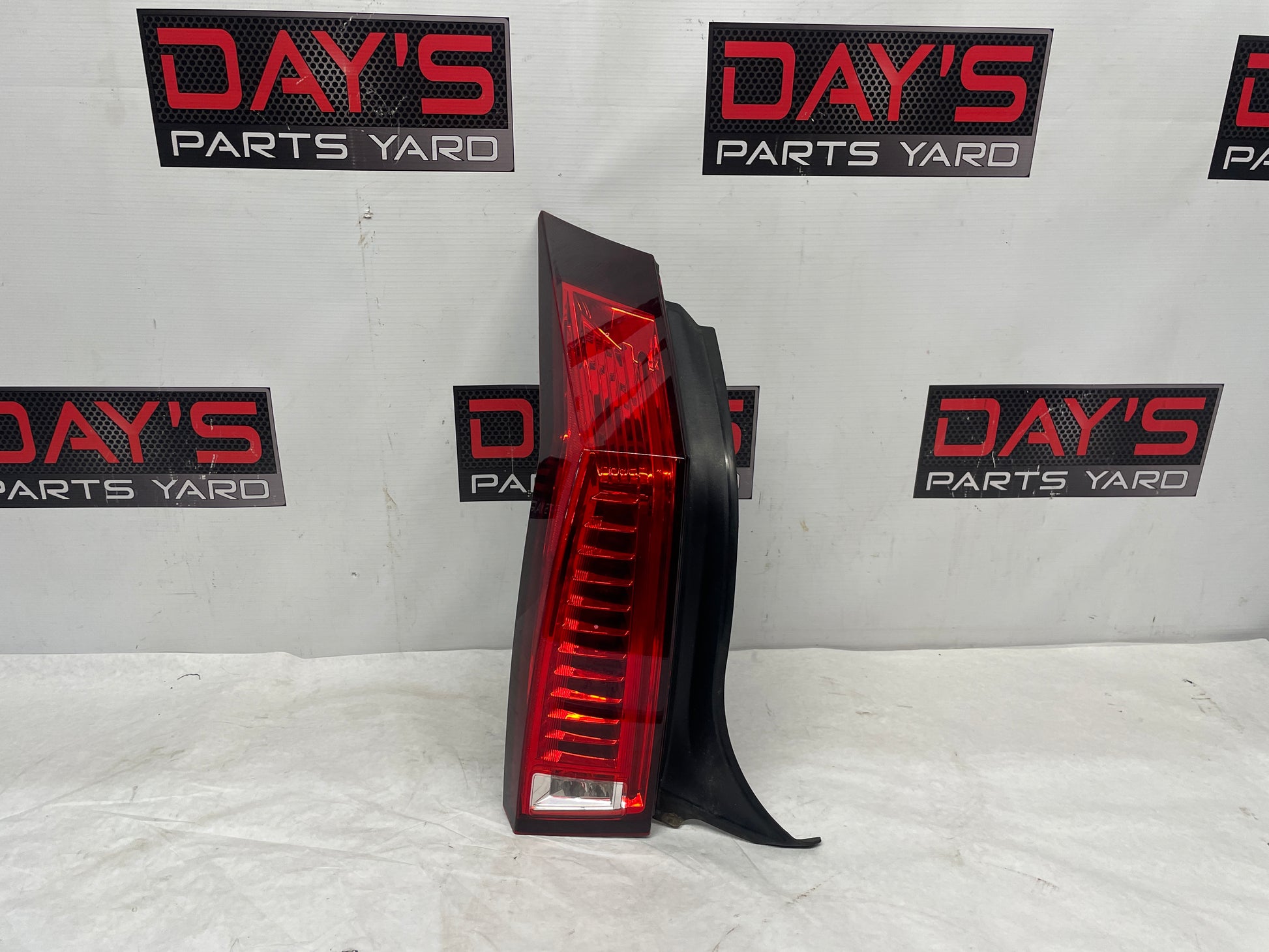 2013 Cadillac CTS-V Coupe LH Driver Tail Light Taillight Stop Lamp OEM - Day's Parts Yard