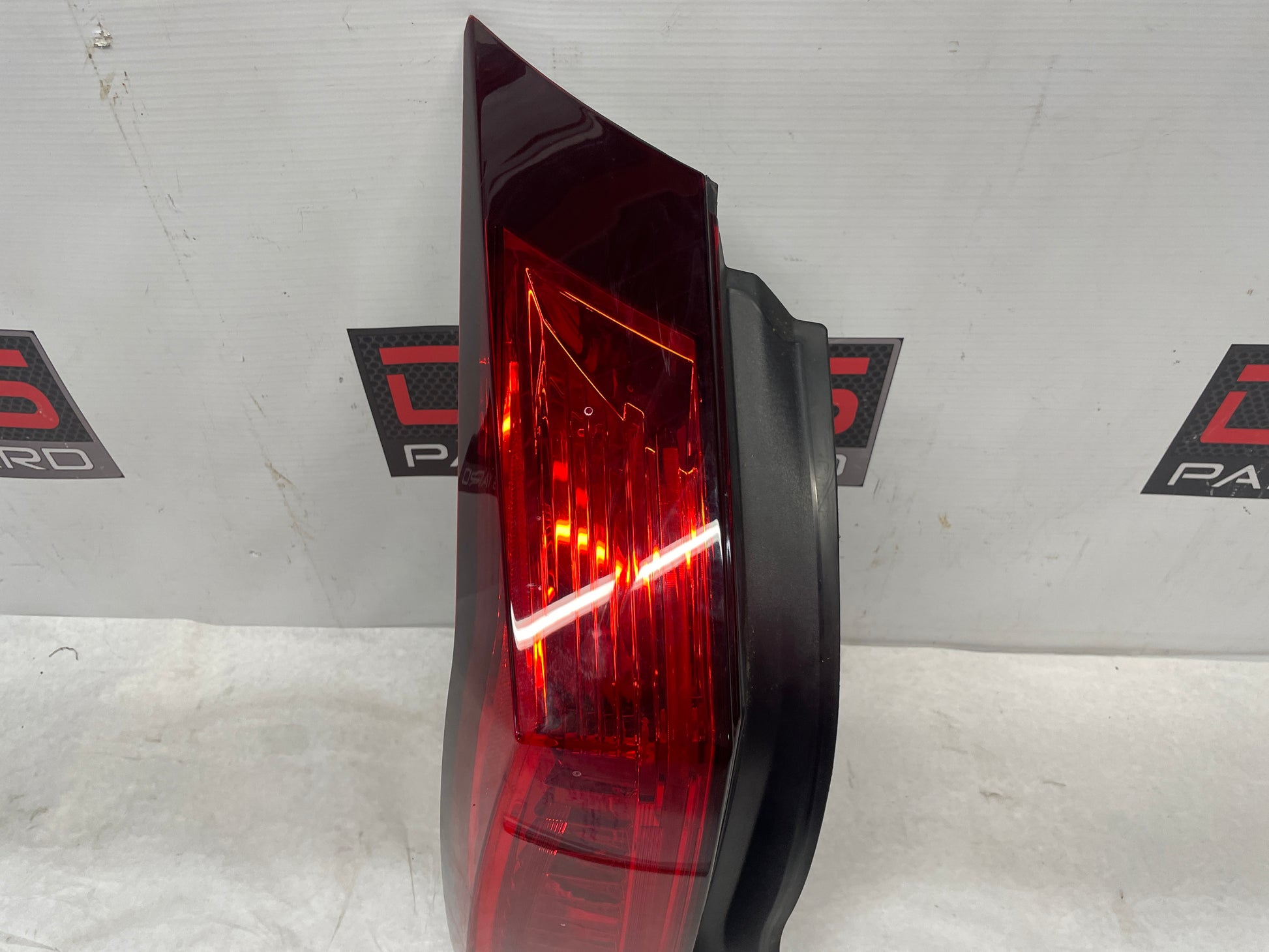 2013 Cadillac CTS-V Coupe LH Driver Tail Light Taillight Stop Lamp OEM - Day's Parts Yard