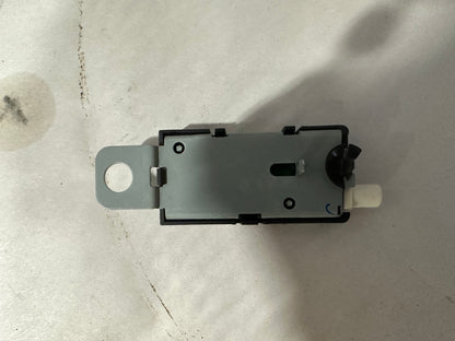 2020 Chevy Camaro SS Trunk Antenna Amplifiers OEM - Day's Parts Yard