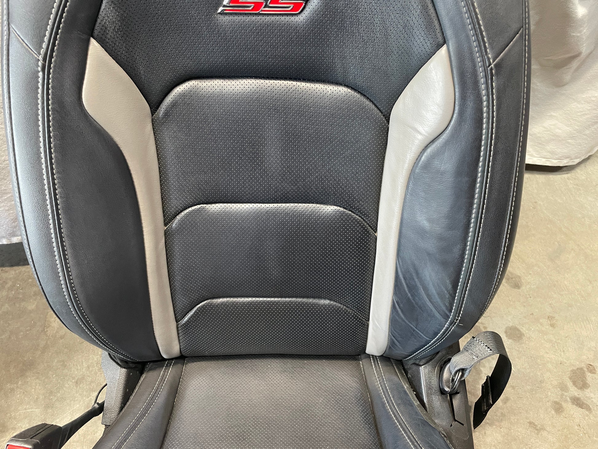 2018 Chevy Camaro SS Seats Fronts and Rears OEM - Day's Parts Yard
