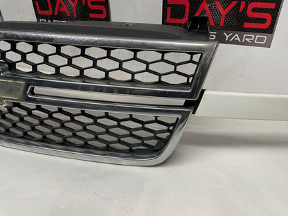 2006 Chevy Silverado C2500 Front Grille OEM - Day's Parts Yard