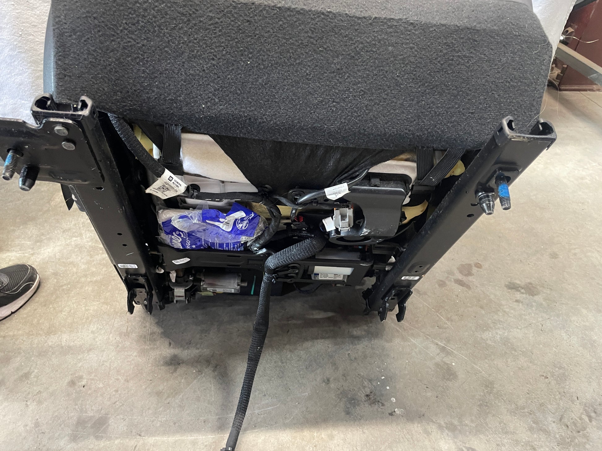 2018 Chevy Camaro SS Seats Fronts and Rears OEM - Day's Parts Yard