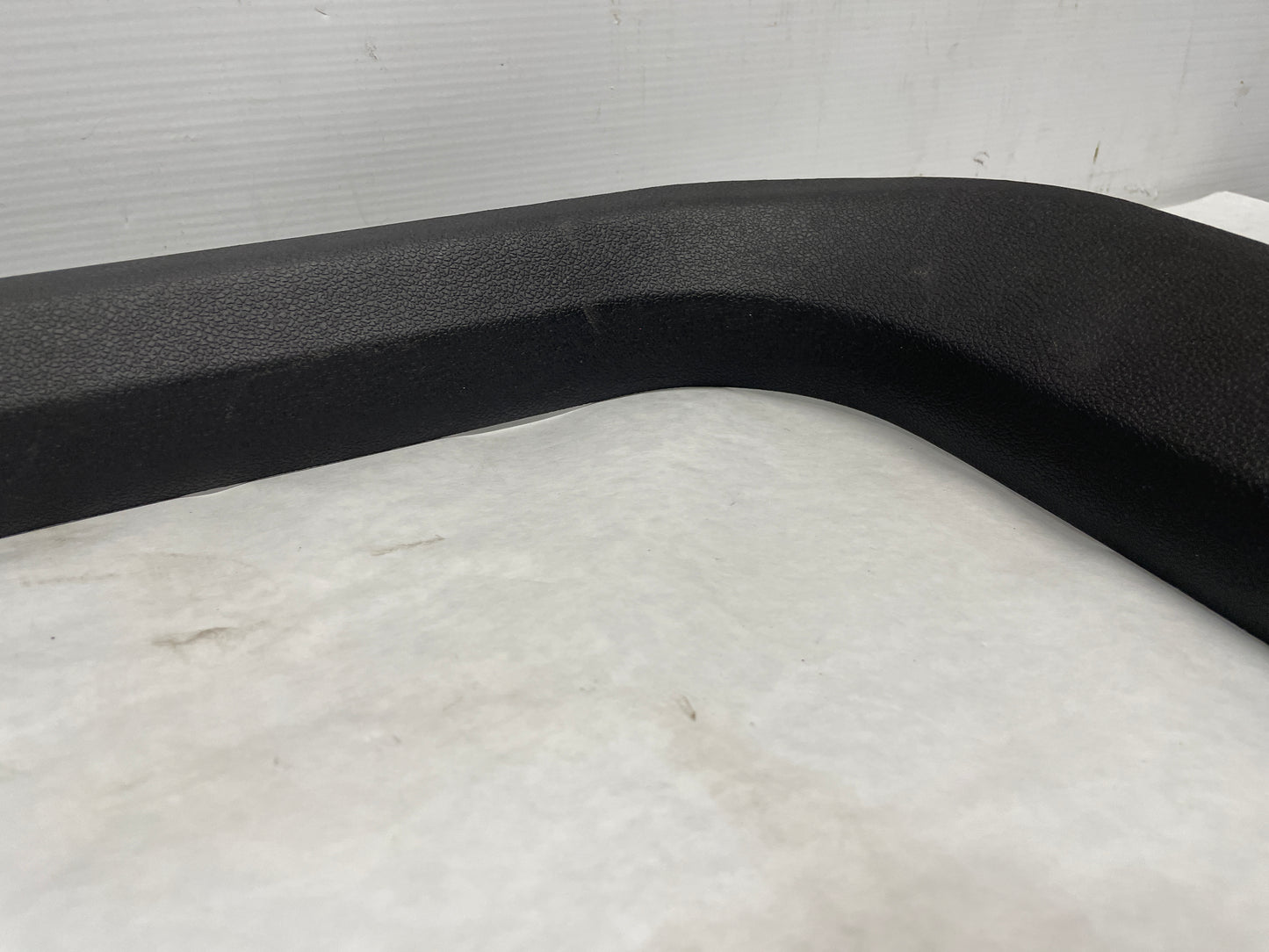 2013 Cadillac CTS-V Coupe Front RH Passenger Side Door Sill Trim Plate Ebony OEM - Day's Parts Yard