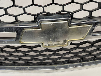 2006 Chevy Silverado C2500 Front Grille OEM - Day's Parts Yard