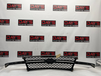 2006 Chevy Silverado C2500 Front Grille OEM - Day's Parts Yard