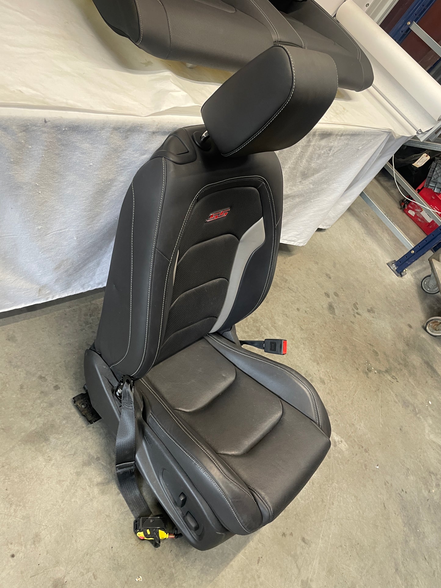 2018 Chevy Camaro SS Seats Fronts and Rears OEM - Day's Parts Yard