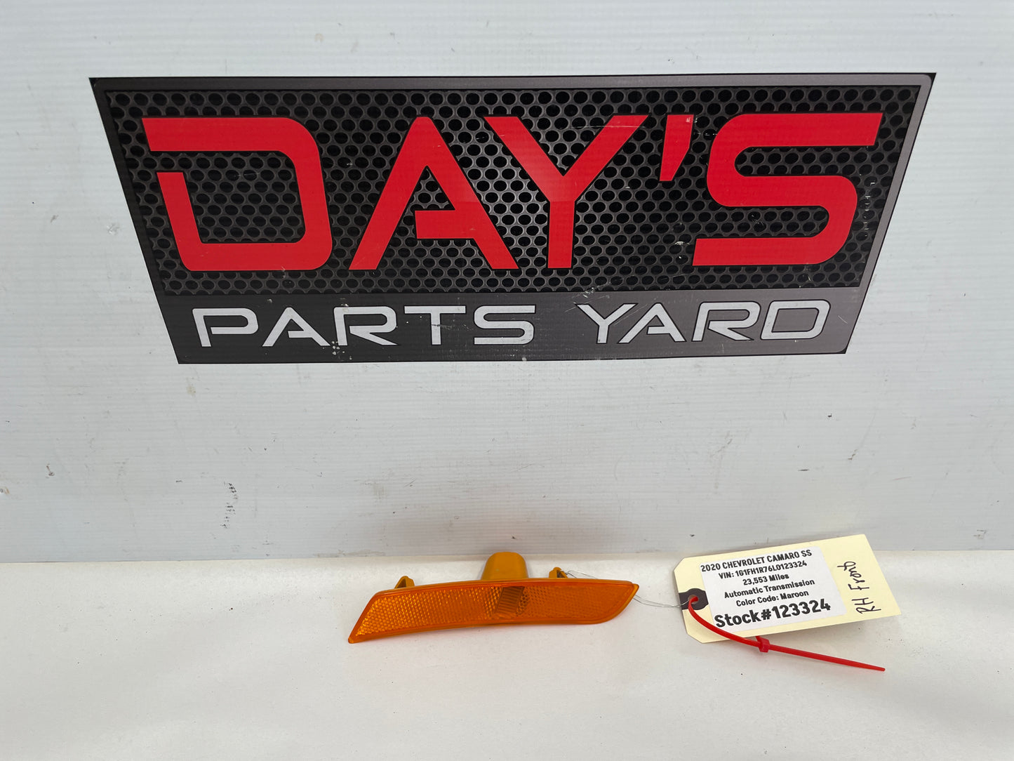 2019 Chevy Camaro SS Front RH Passenger Side Marker Light OEM