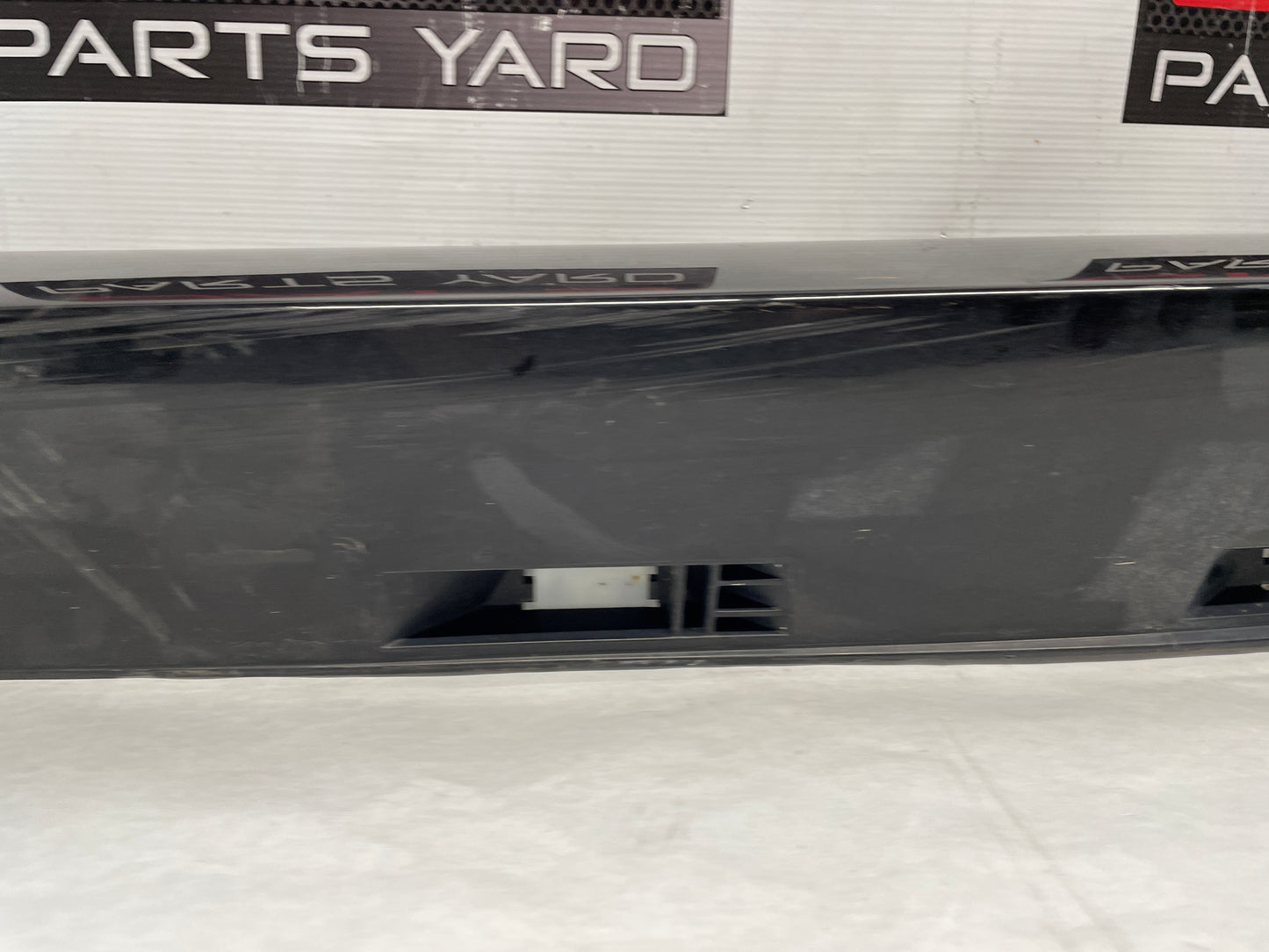 2009 Pontiac G8 LH Driver Rocker Molding Side Skirt Panel Black OEM
