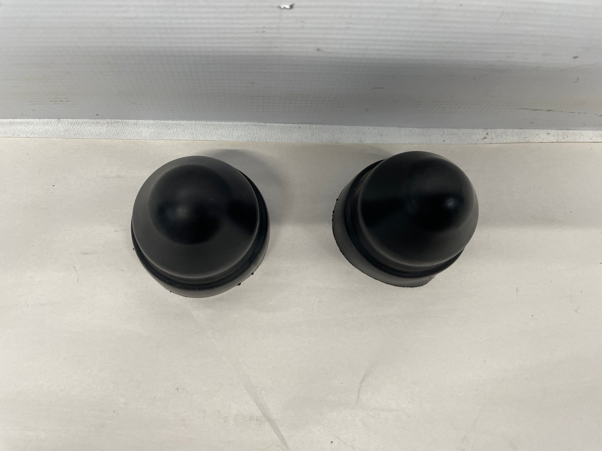 2005 Pontiac GTO Rear Shock Absorber Strut Cap Covers Set OEM - Day's Parts Yard