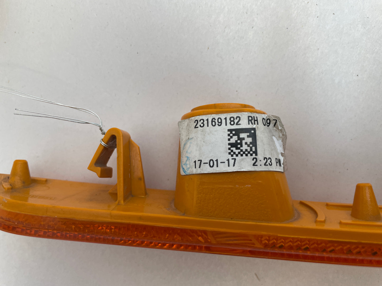 2019 Chevy Camaro SS Front RH Passenger Side Marker Light OEM