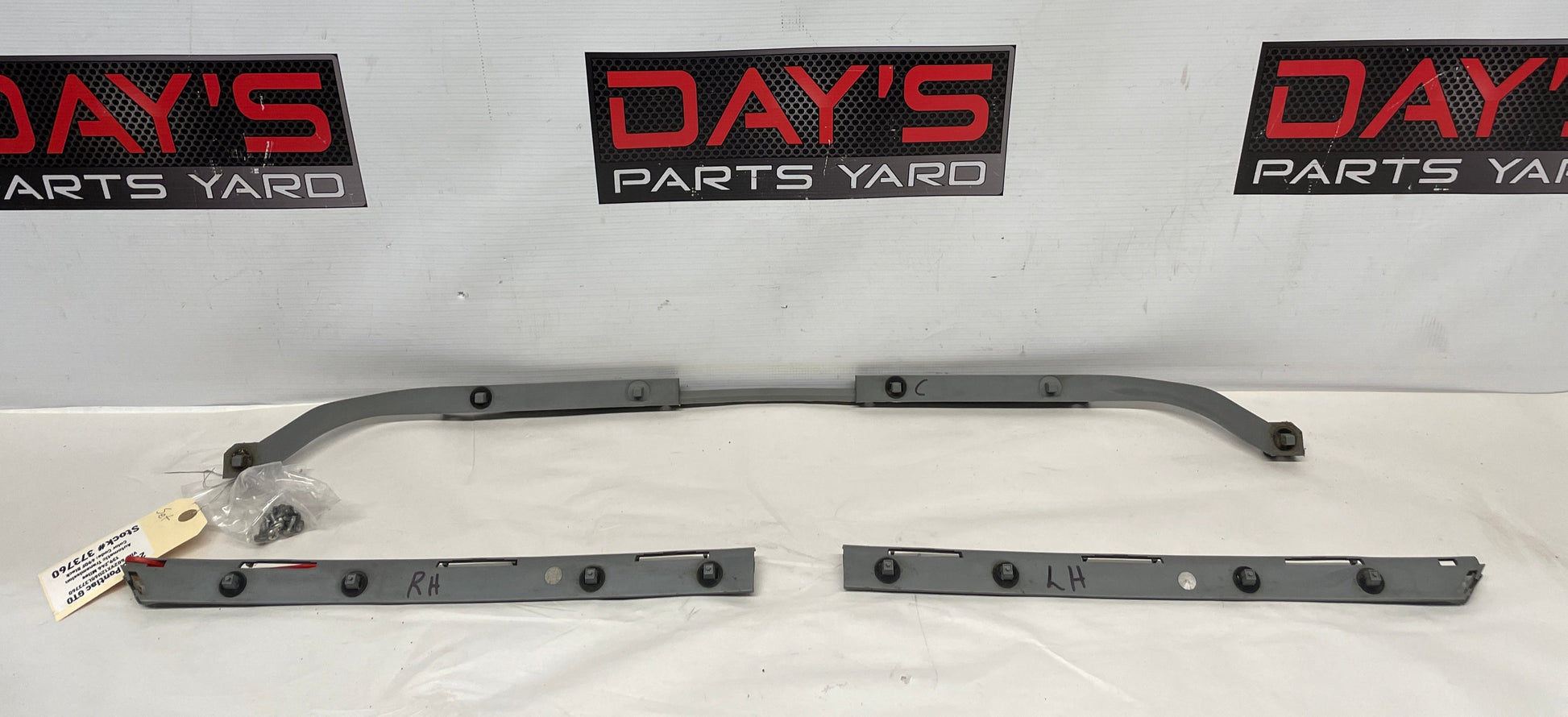 2005 Pontiac GTO Rear Bumper Brackets Guides Set OEM - Day's Parts Yard