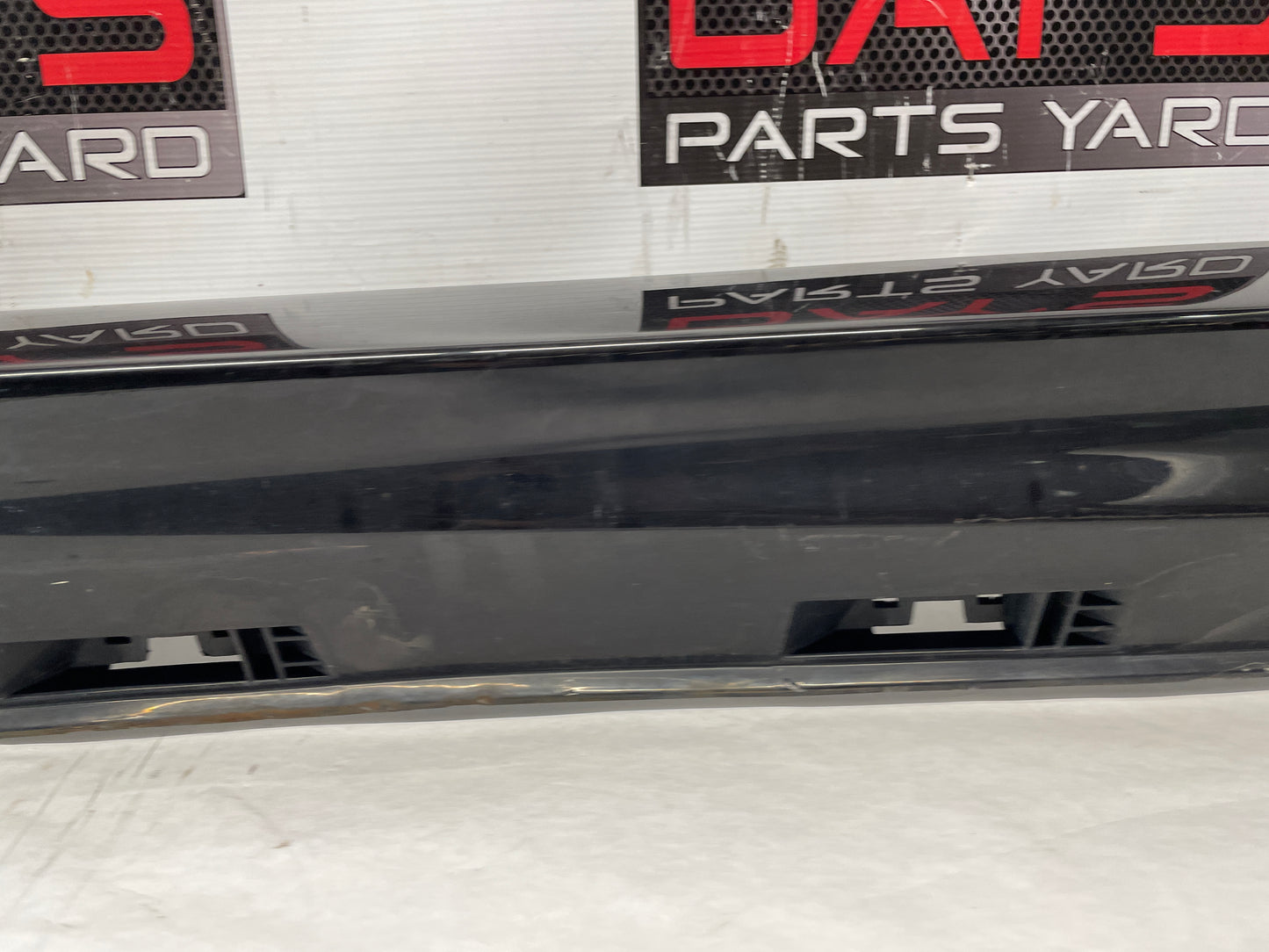 2009 Pontiac G8 LH Driver Rocker Molding Side Skirt Panel Black OEM