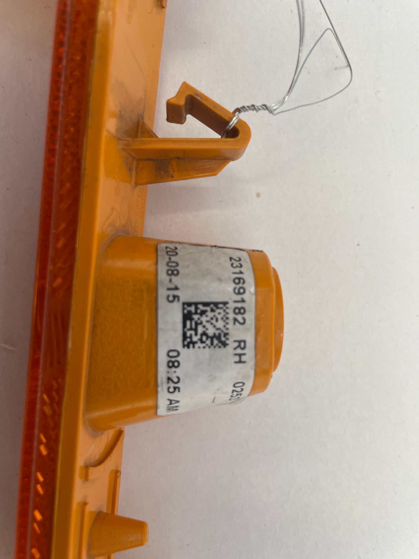 2019 Chevy Camaro SS Front RH Passenger Side Marker OEM - Day's Parts Yard