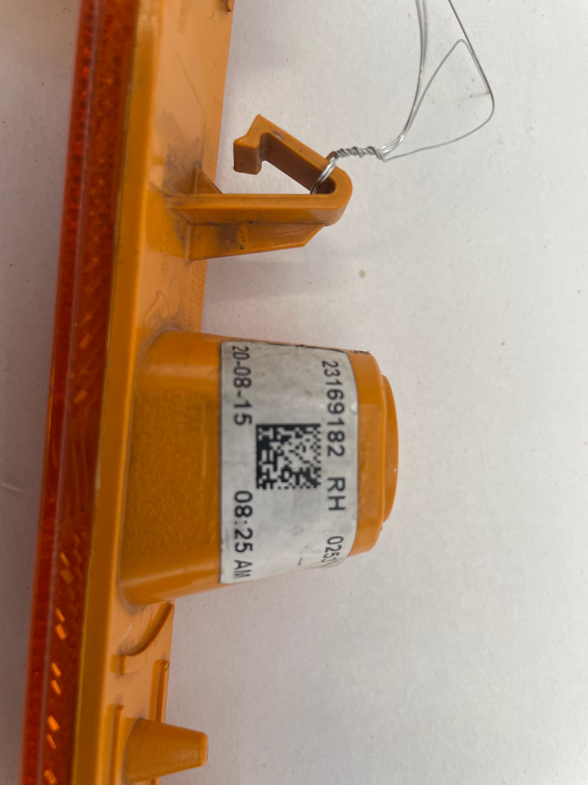 2019 Chevy Camaro SS Front RH Passenger Side Marker OEM - Day's Parts Yard
