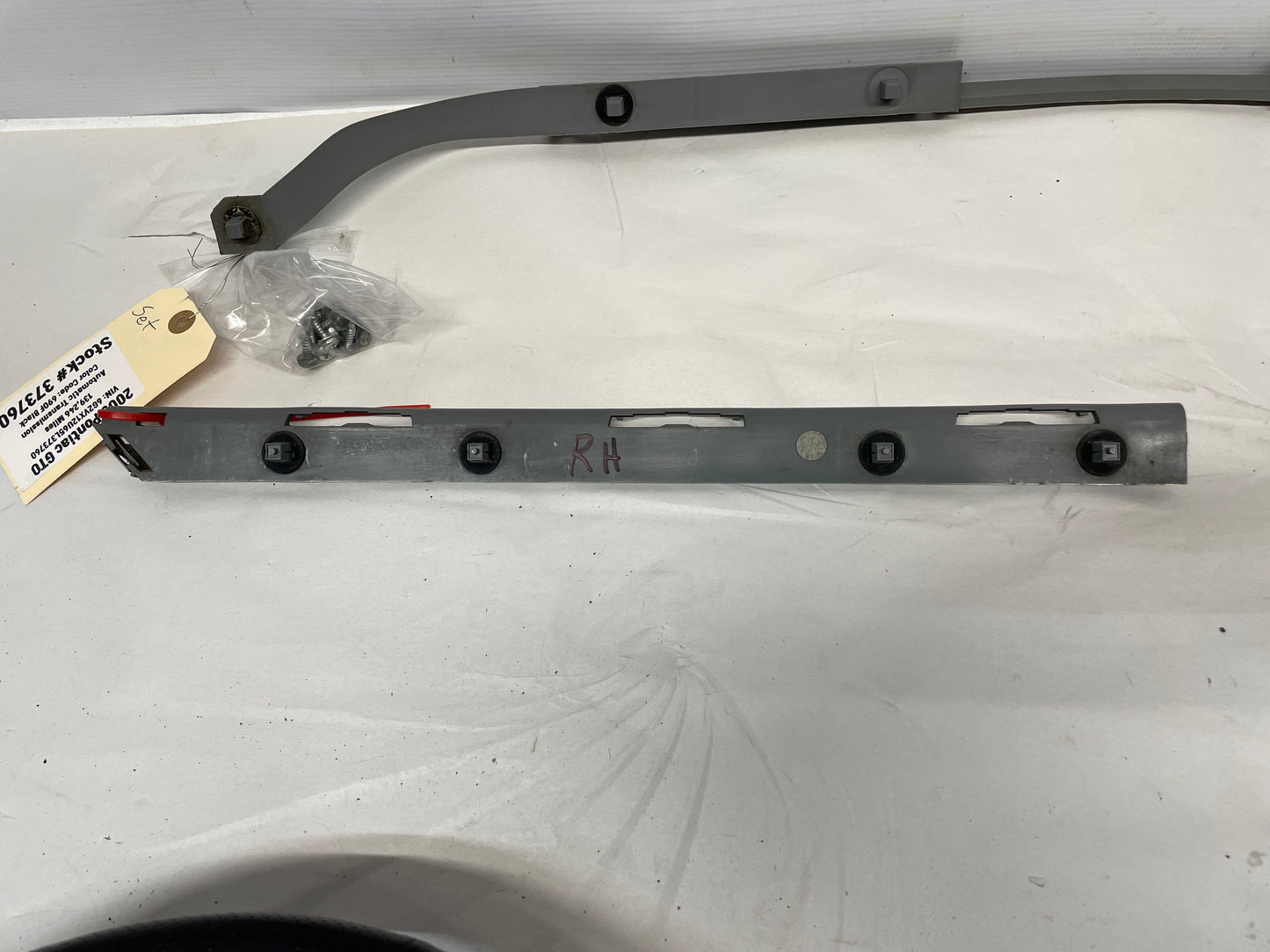 2005 Pontiac GTO Rear Bumper Brackets Guides Set OEM - Day's Parts Yard