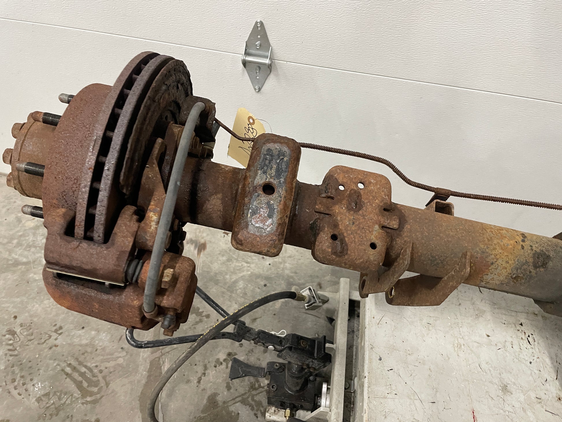 2006 Chevy Silverado C2500 Rear End Axle Carrier Rearend Differential GT5 4.10 OEM - Day's Parts Yard