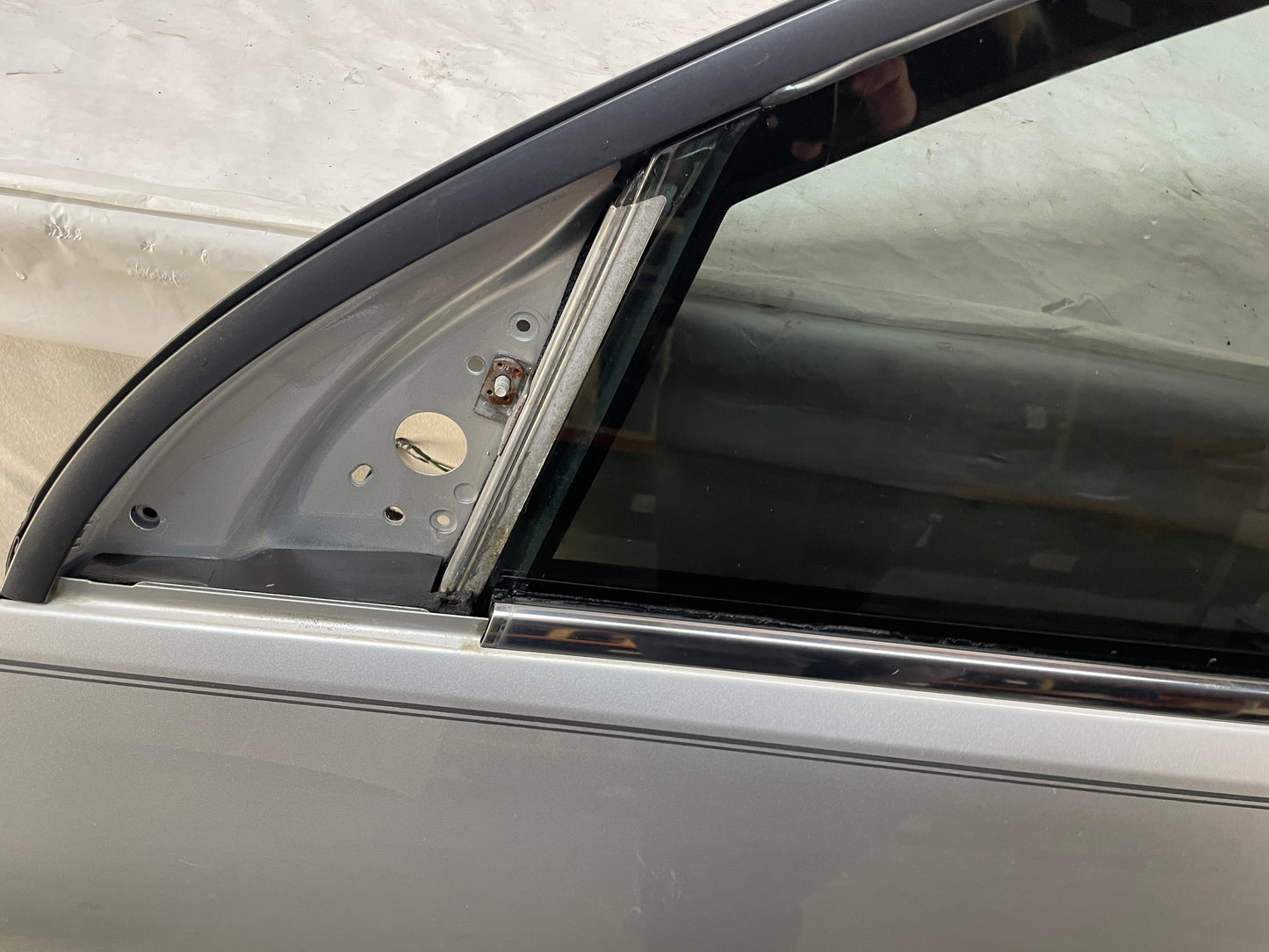 2009 Pontiac G8 LH Driver Front Exterior Door Silver OEM - Day's Parts Yard