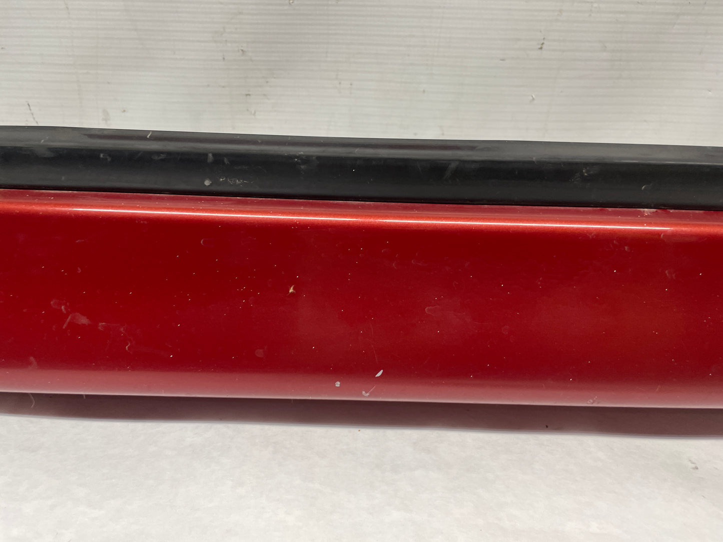 2006 Pontiac GTO LH Driver Rocker Molding Side Skirt Trim Panel OEM