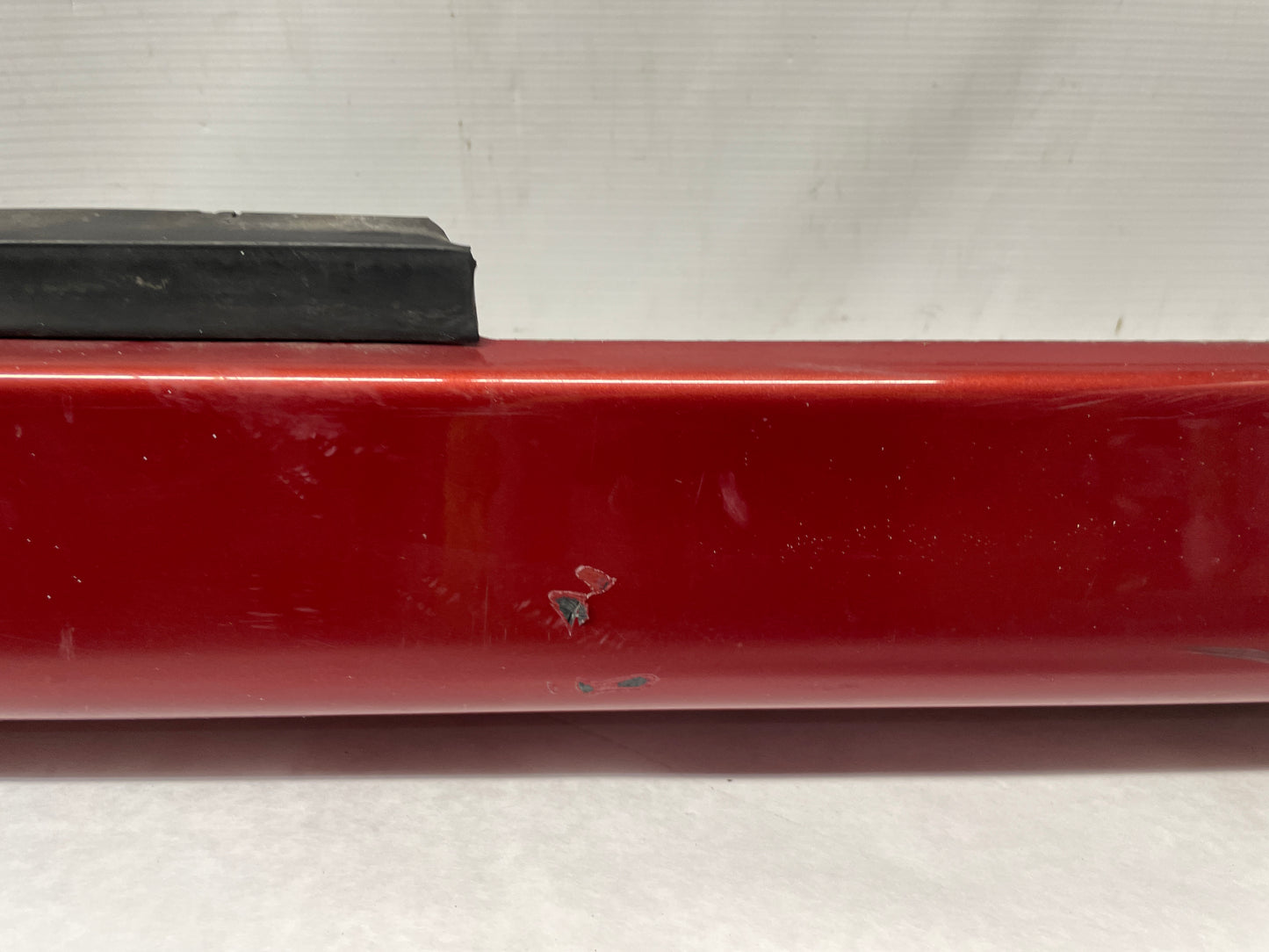 2006 Pontiac GTO LH Driver Rocker Molding Side Skirt Trim Panel OEM