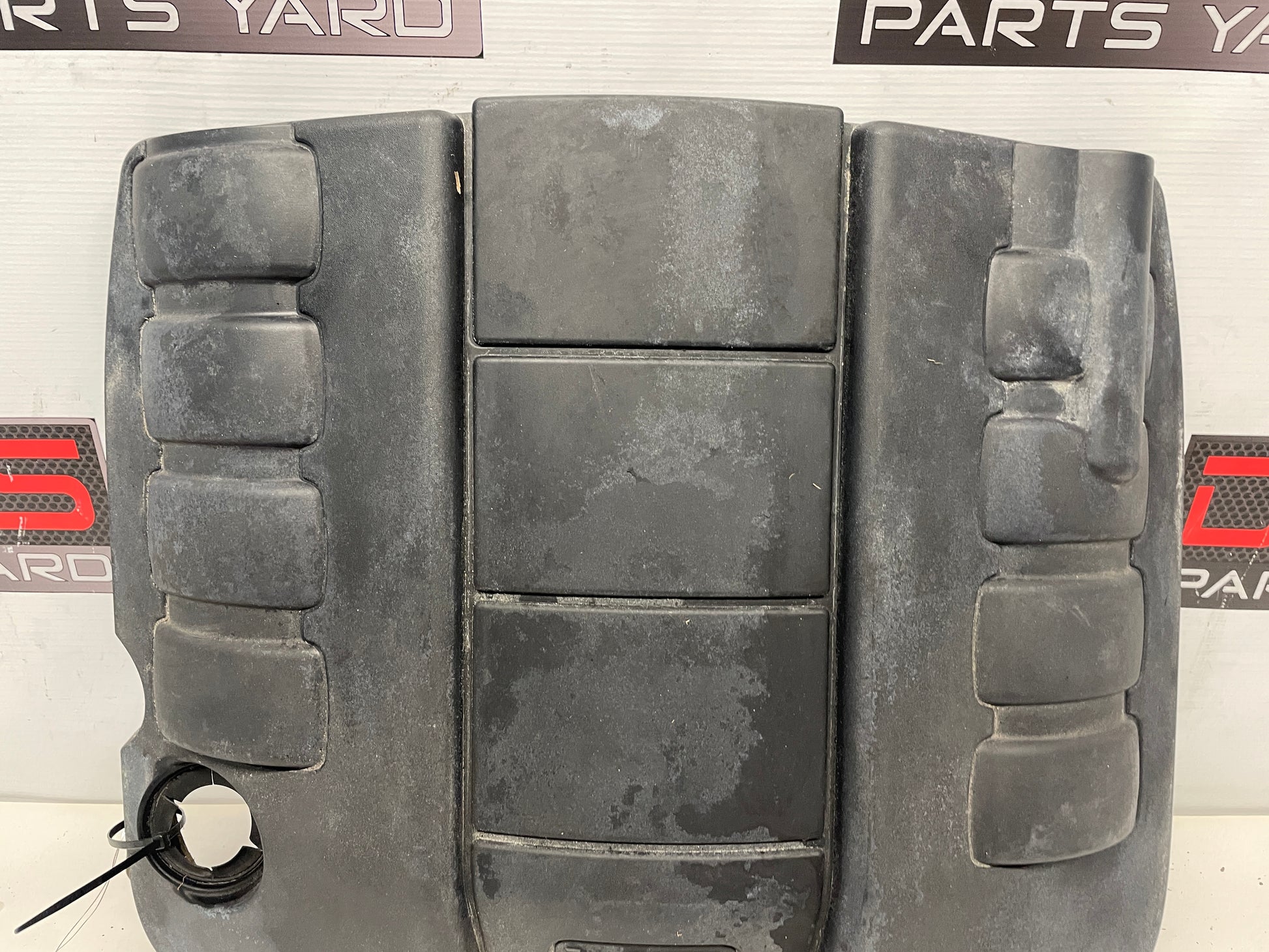2014 Chevy SS Sedan V8 Engine Motor Cover OEM - Day's Parts Yard