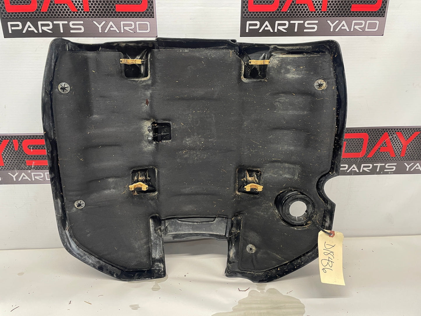 2014 Chevy SS Sedan V8 Engine Motor Cover OEM - Day's Parts Yard