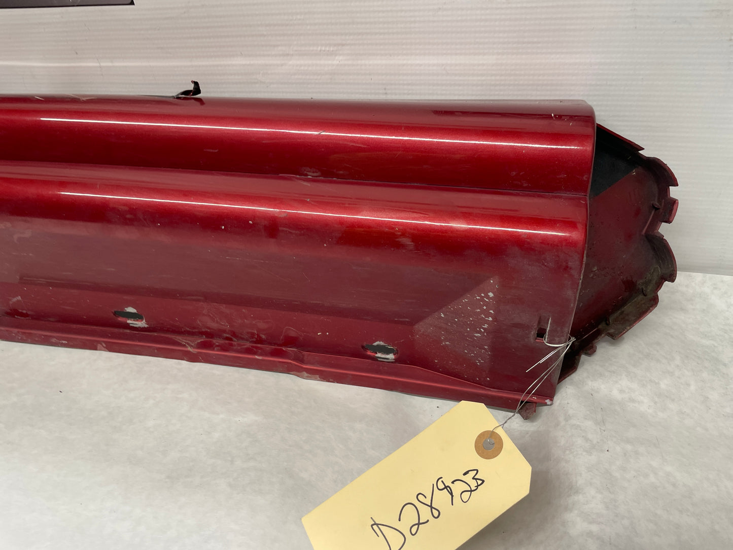 2006 Pontiac GTO LH Driver Rocker Molding Side Skirt Trim Panel OEM