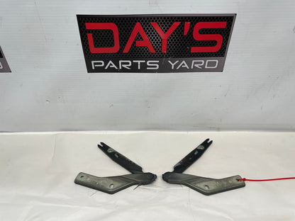 2005 Pontiac GTO RH & LH Hood Hinges OEM - Day's Parts Yard