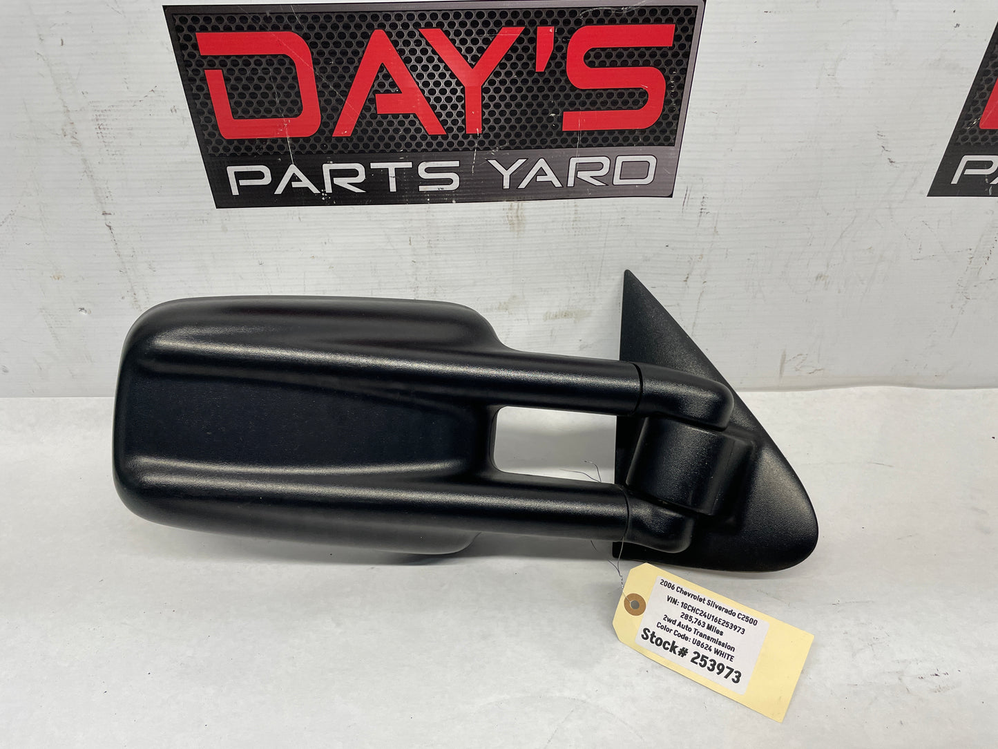 2006 Chevy Silverado C2500 RH Passenger Exterior Outside Camper Mirror OEM - Day's Parts Yard