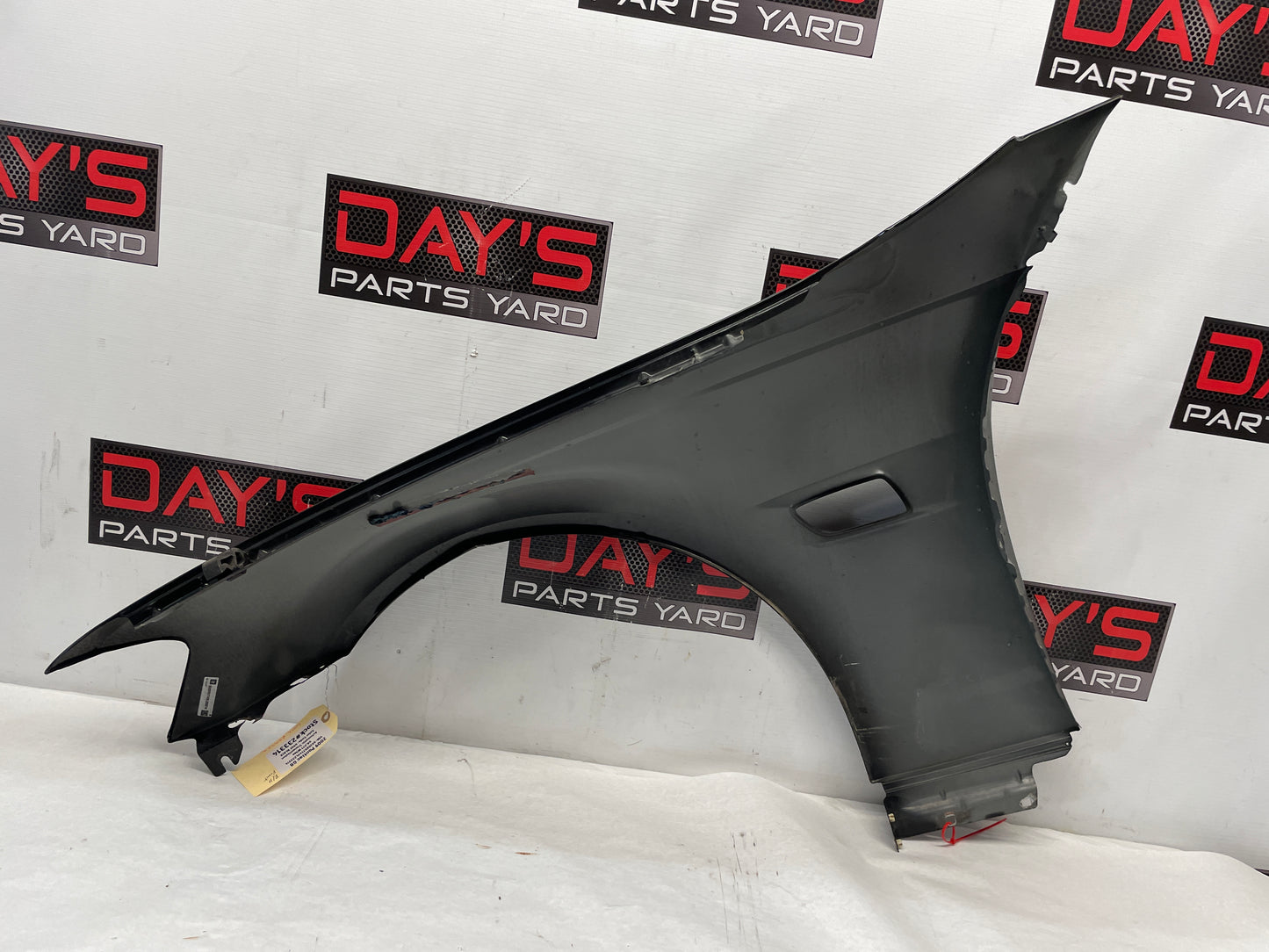 2009 Pontiac G8 RH Passenger Front Fender Black OEM - Day's Parts Yard
