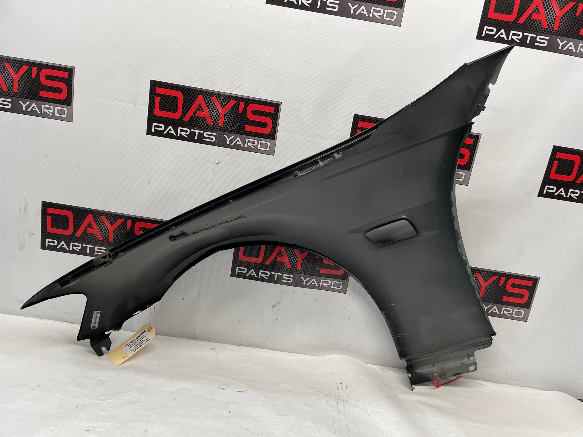 2009 Pontiac G8 RH Passenger Front Fender Black OEM - Day's Parts Yard