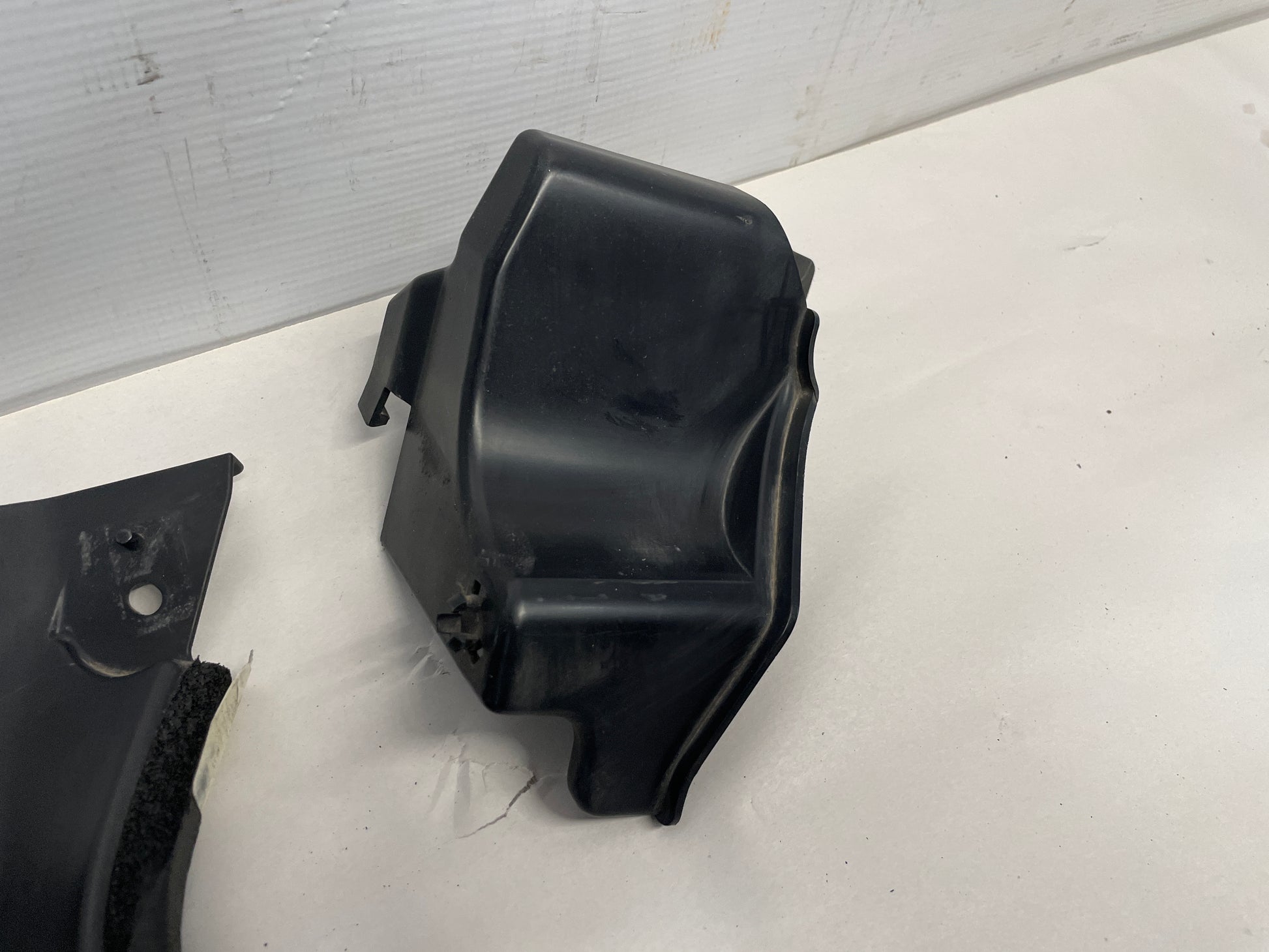 2016 Chevy SS Sedan Radiator Support Splash Shields Air Inlet Baffle OEM - Day's Parts Yard