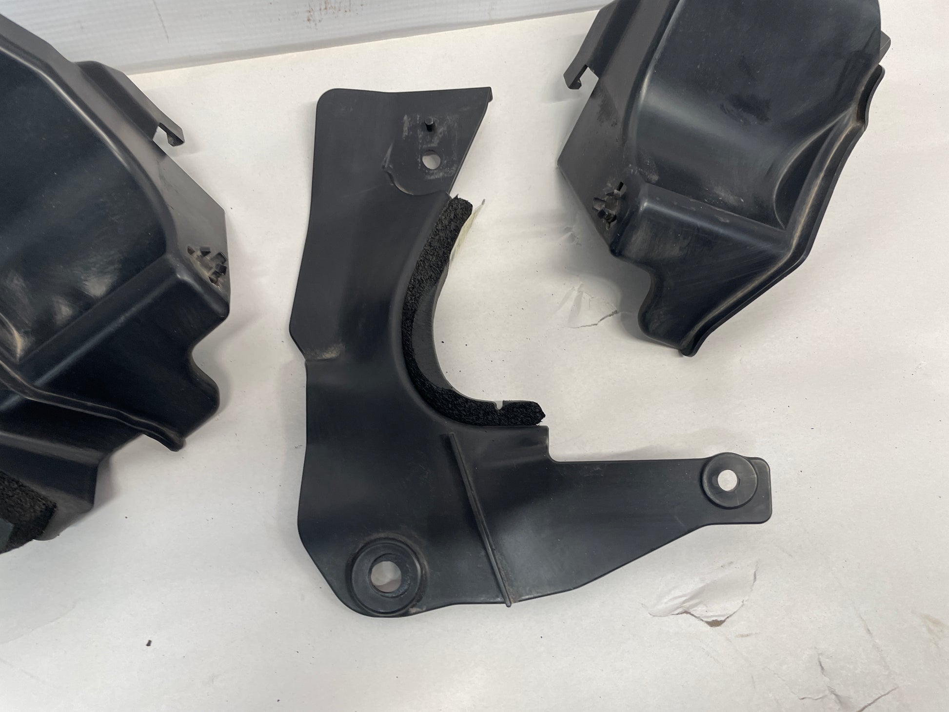 2016 Chevy SS Sedan Radiator Support Splash Shields Air Inlet Baffle OEM - Day's Parts Yard